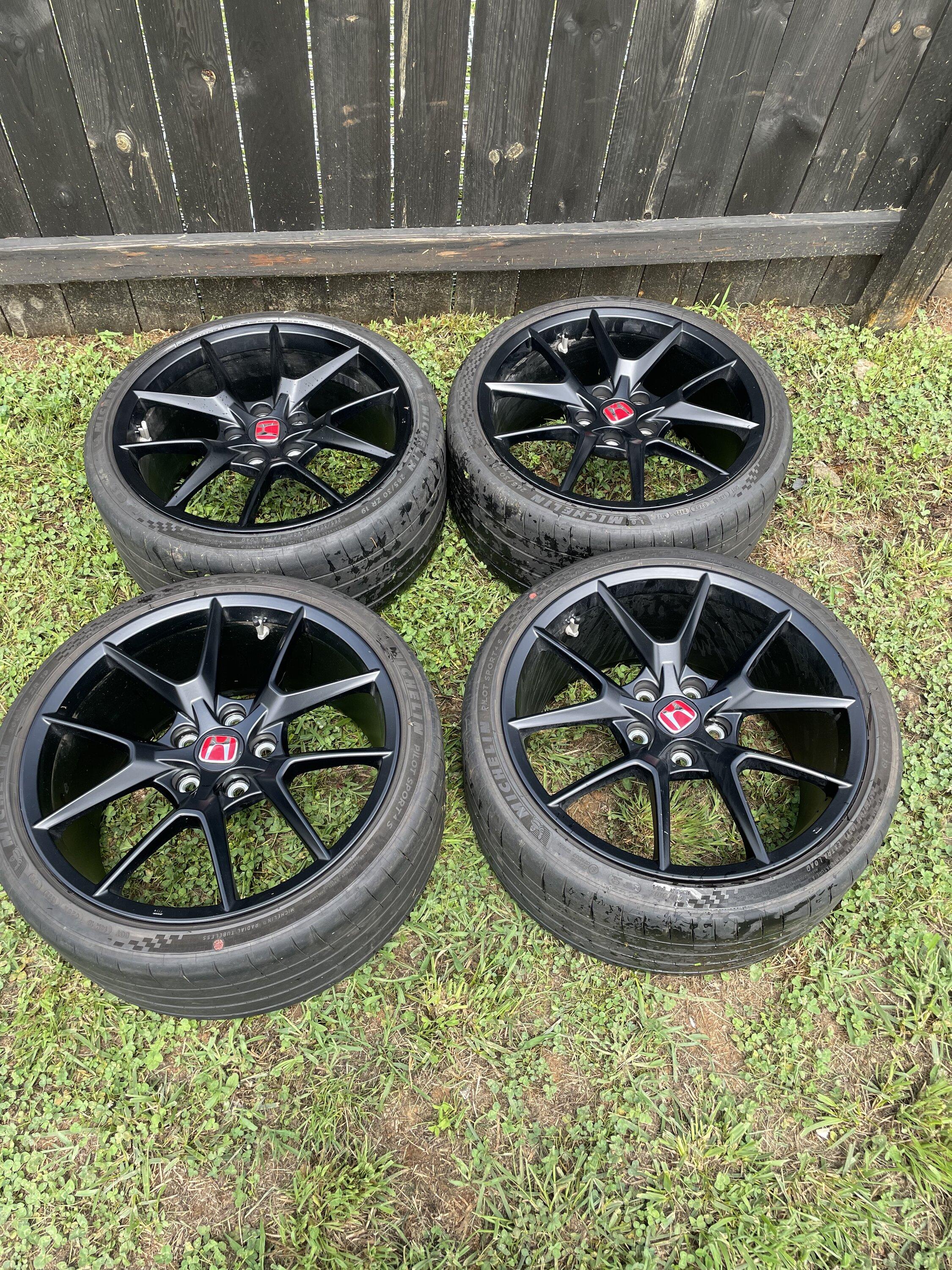 11th Gen Honda Civic Stock FL5 wheels for sale IMG_1789