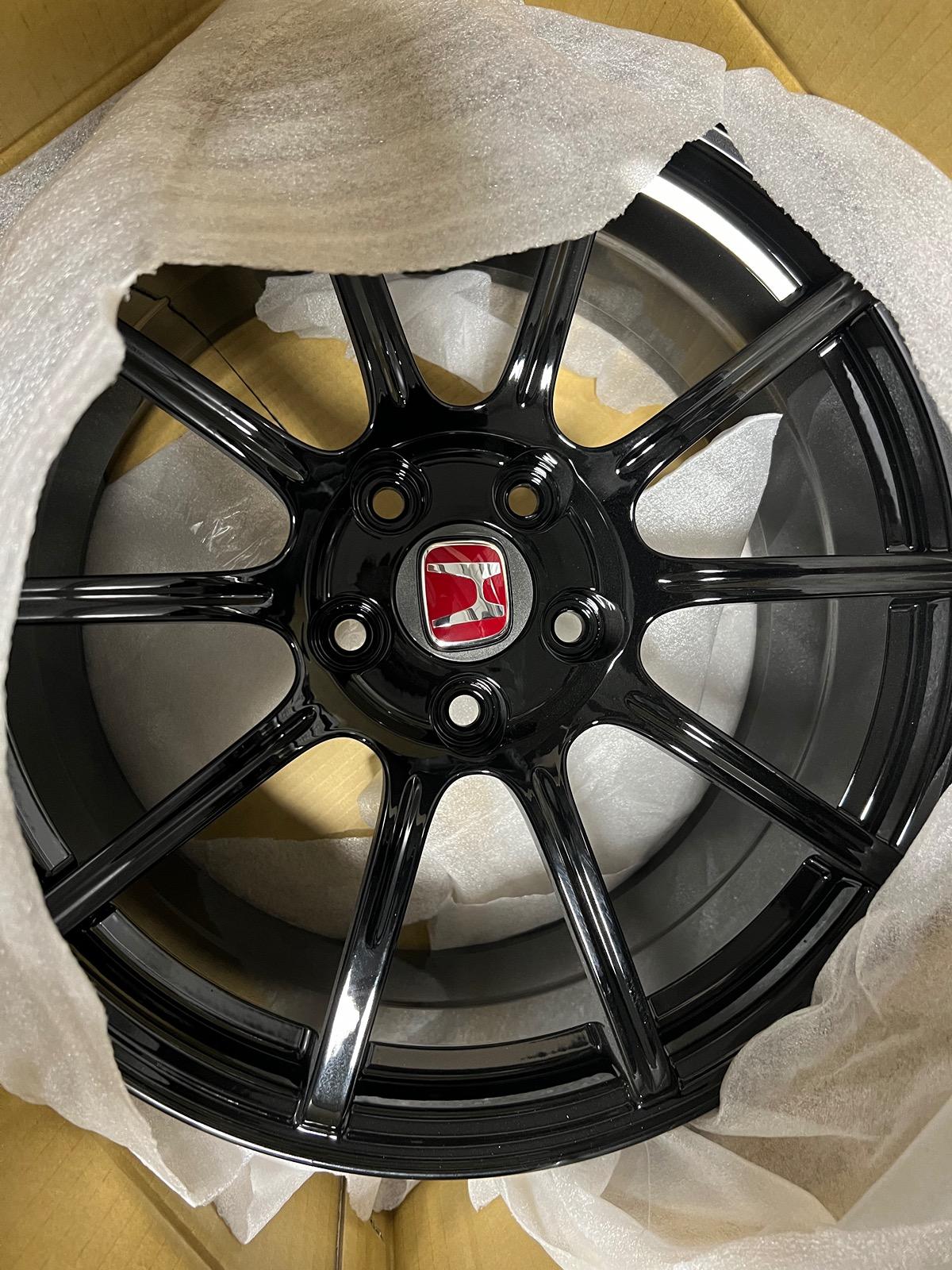 11th Gen Honda Civic What did you do to your FL5 today? IMG_1855