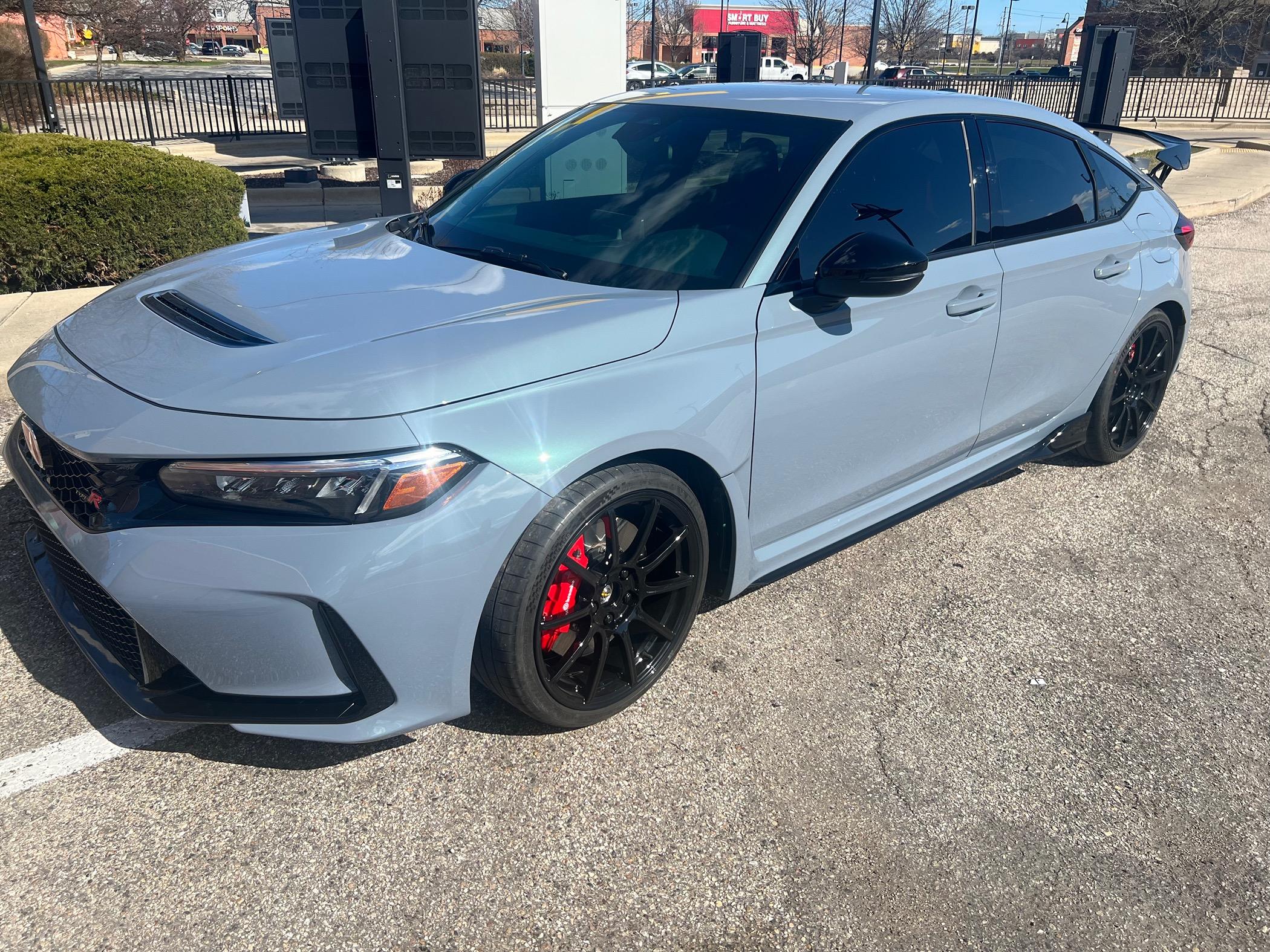 11th Gen Honda Civic What did you do to your FL5 today? IMG_1876