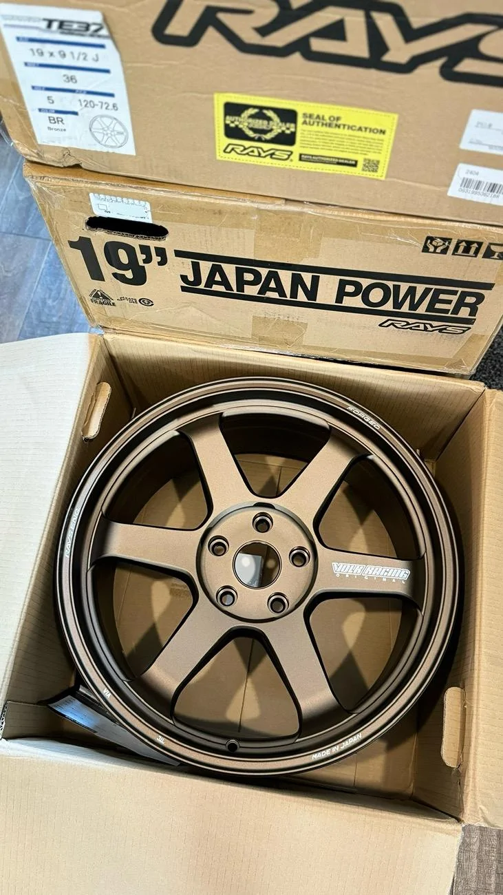 11th Gen Honda Civic Volk TE37 Ultra Bronze 19x9.5 +36 (NEW) IMG_1897