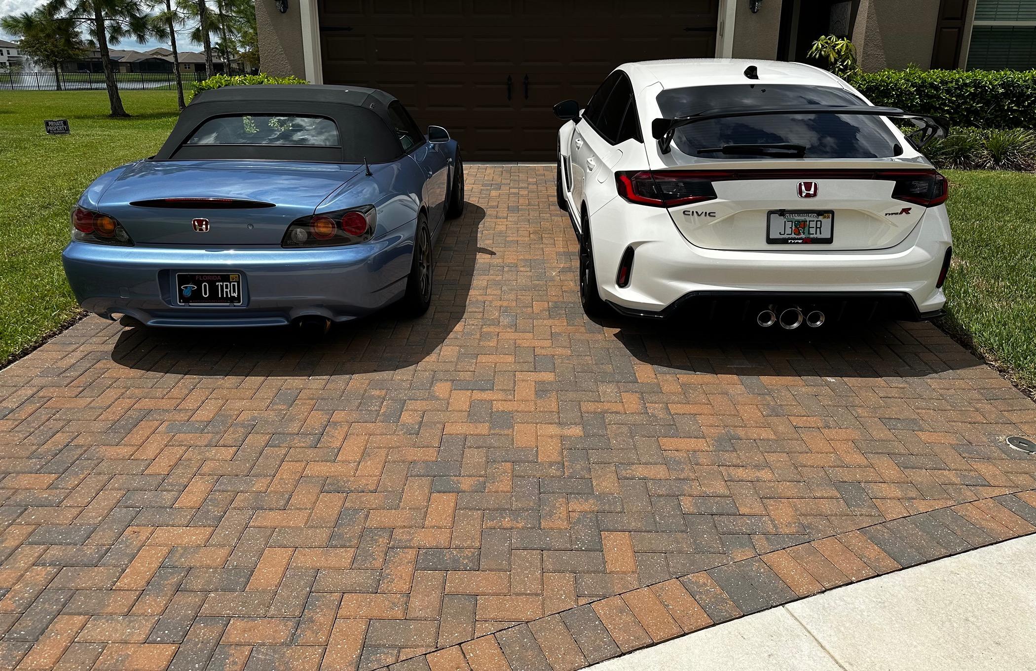 11th Gen Honda Civic I got the FL5 a little friend! IMG_1918