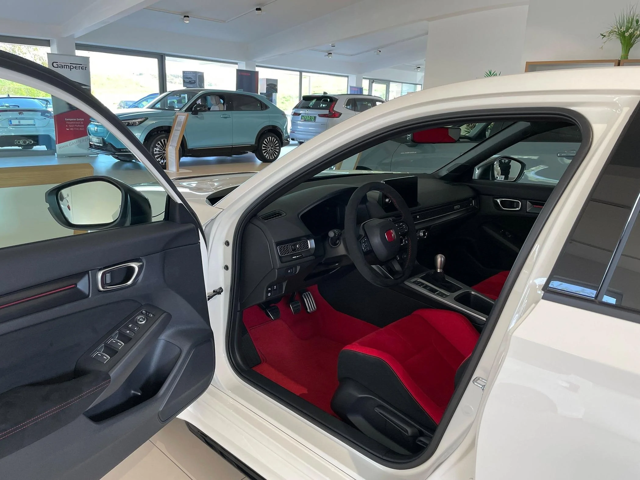 11th Gen Honda Civic Post your FL5 Civic Type R delivery pics! 🙌 📸 img_2