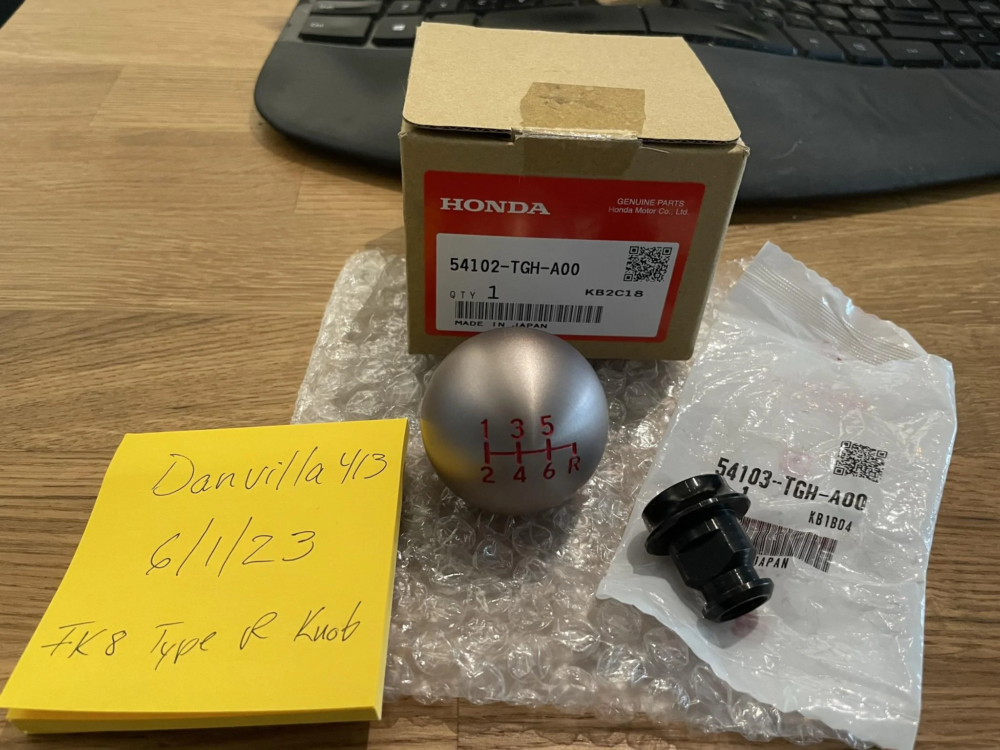 11th Gen Honda Civic New OEM FK8 Type R Shift Knob and collar IMG_2018