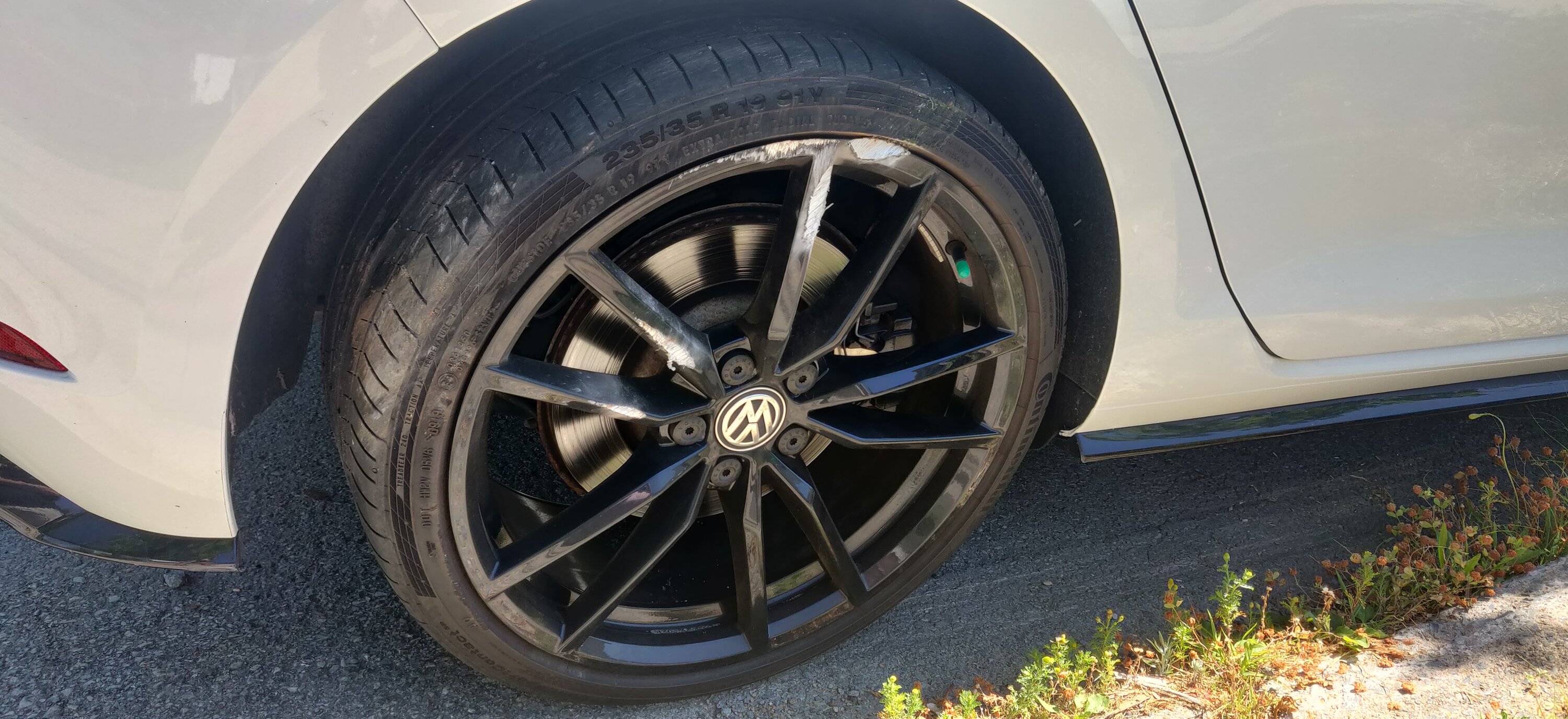 11th Gen Honda Civic Canadian dealer asked what colour Type R I want IMG_20220727_115239