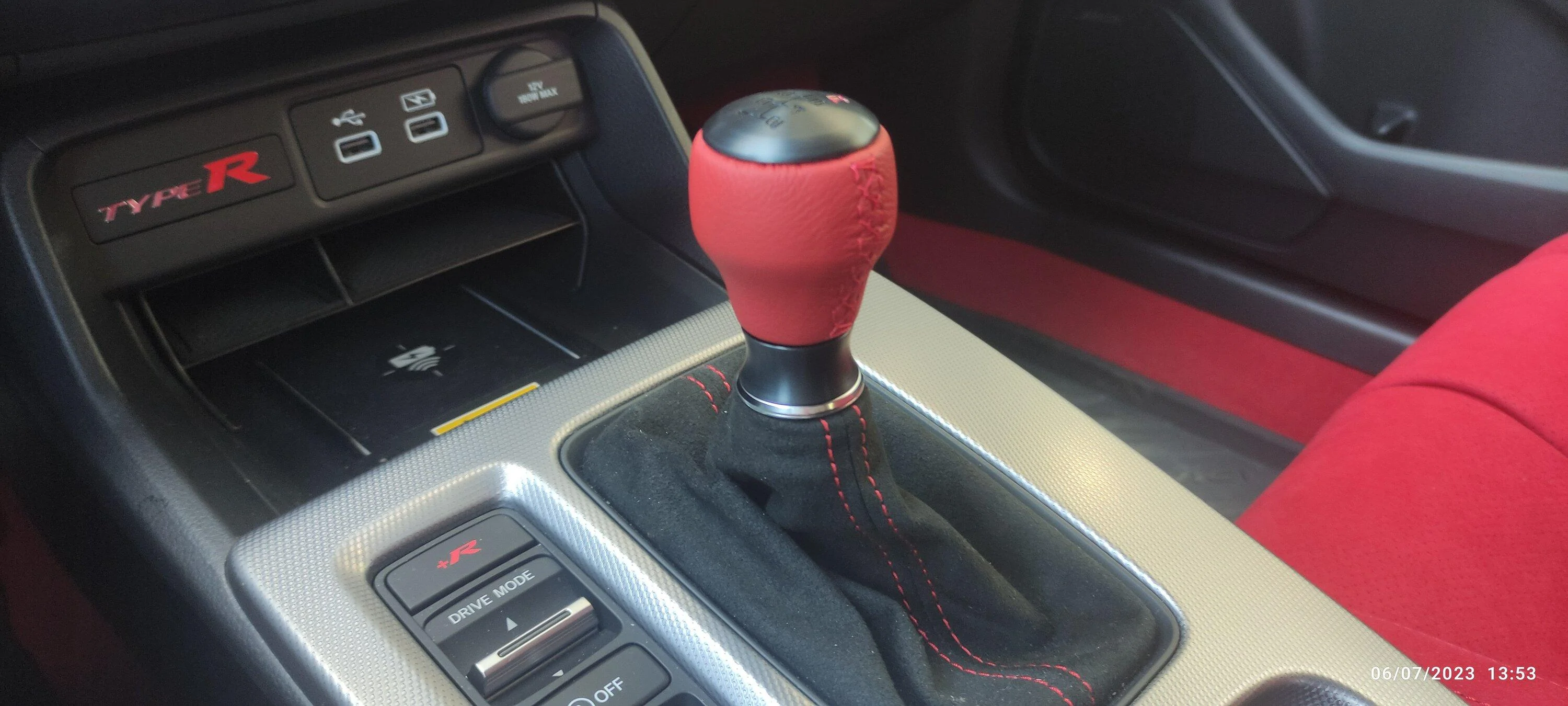 11th Gen Honda Civic Honda Alcantara Suede Steering wheel and Red shifter worth it? IMG_20230706_135320