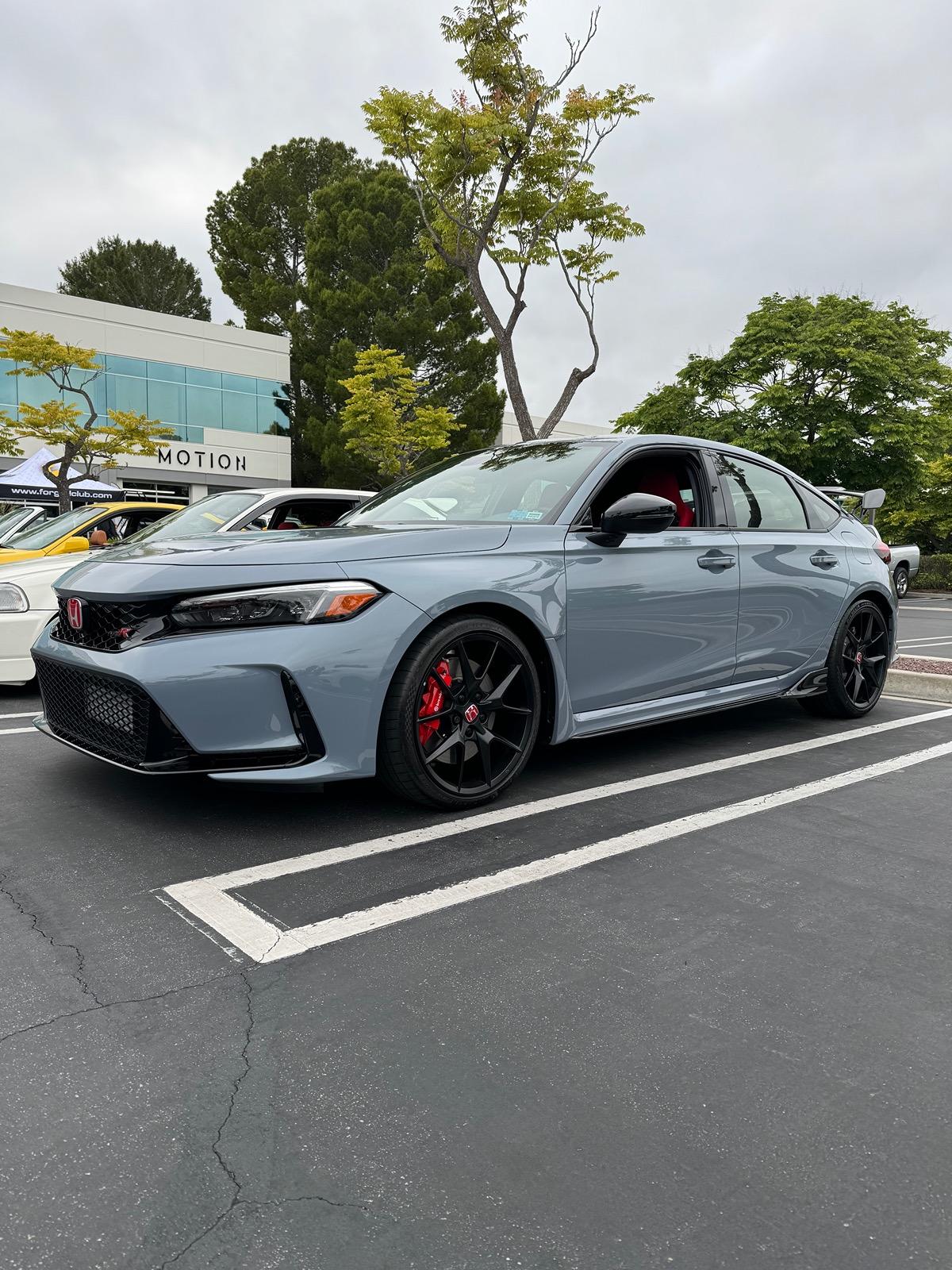 11th Gen Honda Civic What did you do to your FL5 today? IMG_2032