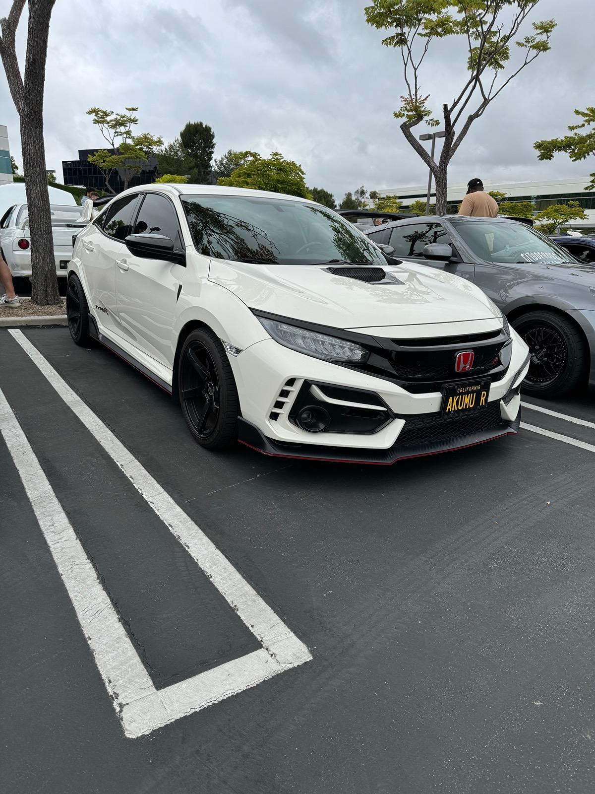 11th Gen Honda Civic What did you do to your FL5 today? IMG_2048