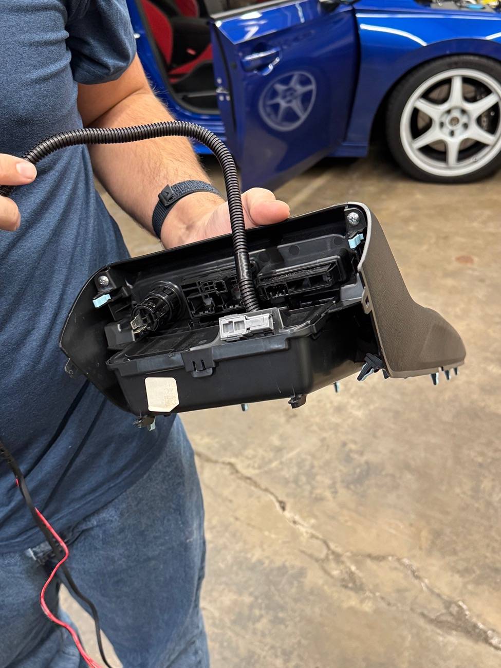 11th Gen Honda Civic Plug and Play Homelink Mirror for FL5 -- 1 Hr Install IMG_2134