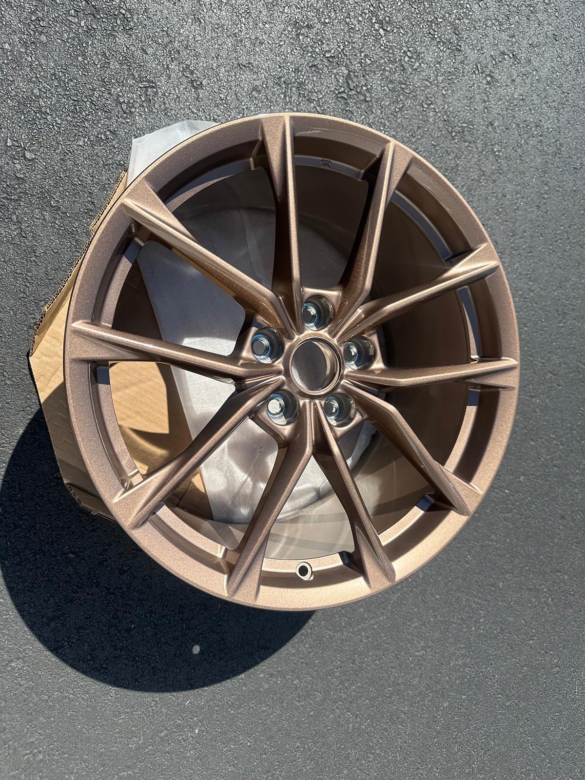 11th Gen Honda Civic FS: Brand new OEM bronze Integra Type S 19" accessory wheels IMG_2219