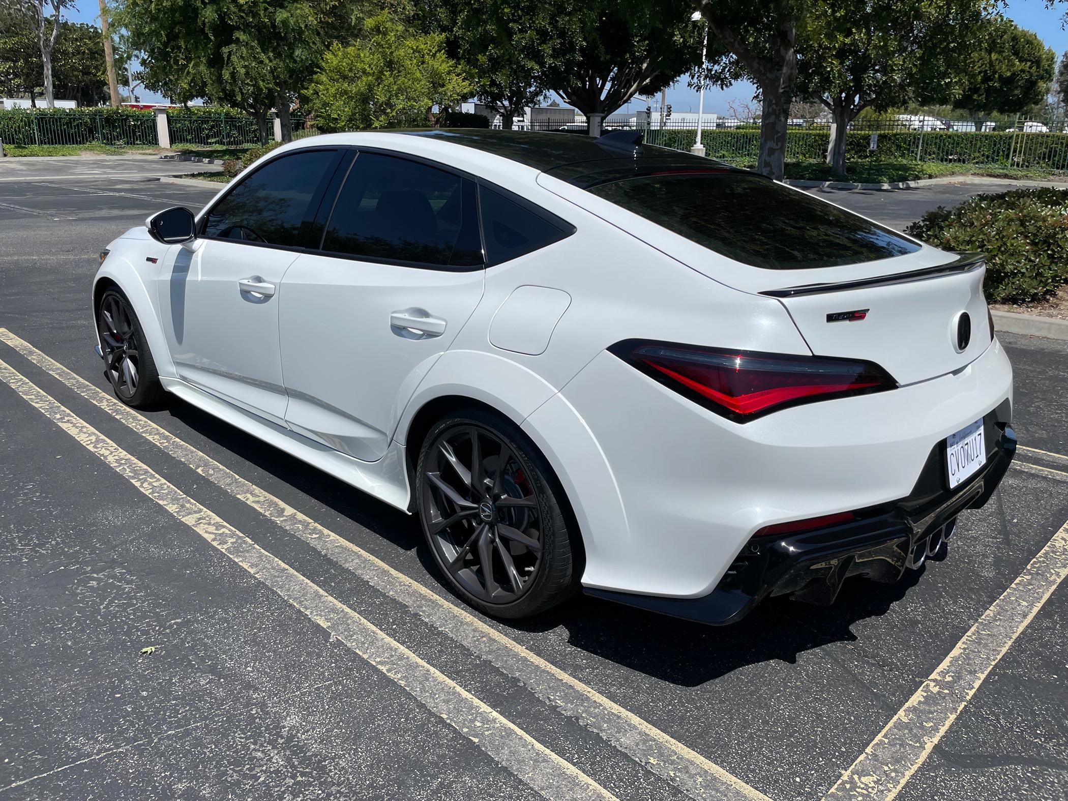 11th Gen Honda Civic Show your % of tint on your FL5 IMG_2225