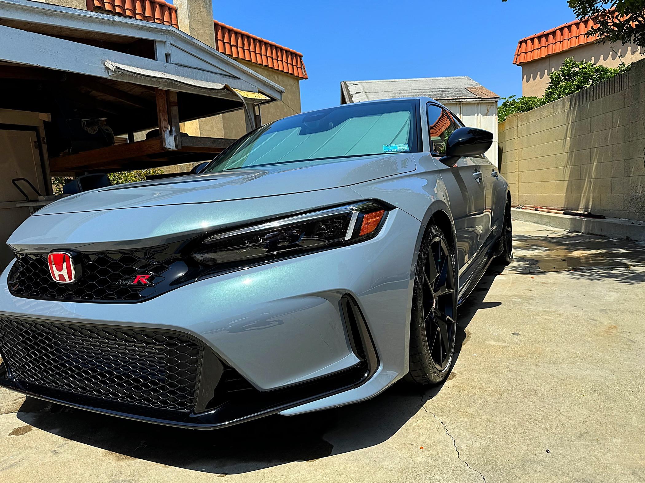 11th Gen Honda Civic What did you do to your FL5 today? IMG_2286