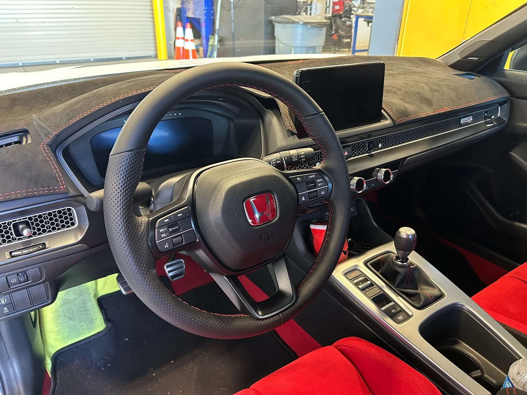 11th Gen Honda Civic Post your customized interior IMG_2456