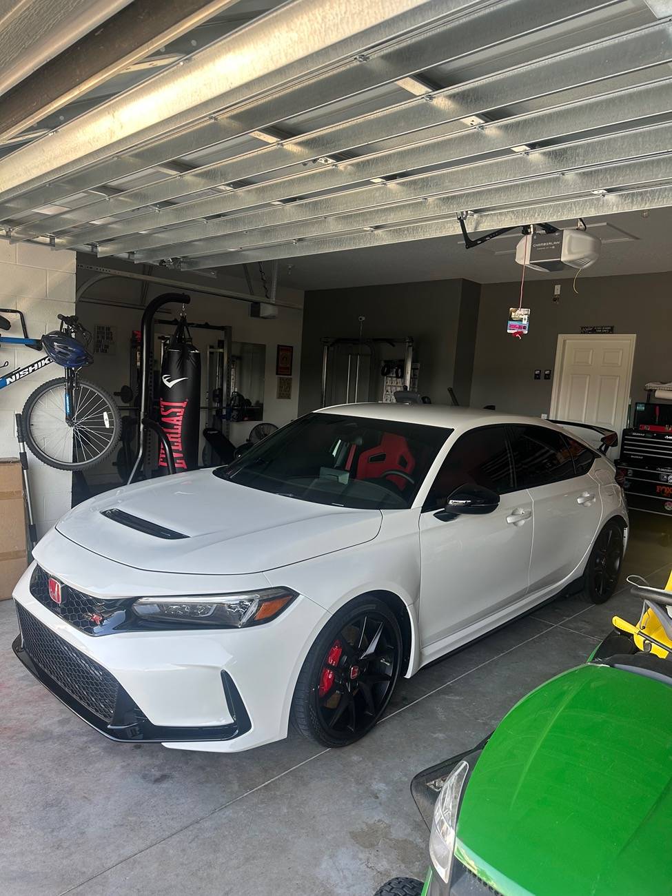 11th Gen Honda Civic Official CHAMPIONSHIP WHITE FL5 Type R Photos Thread IMG_2517