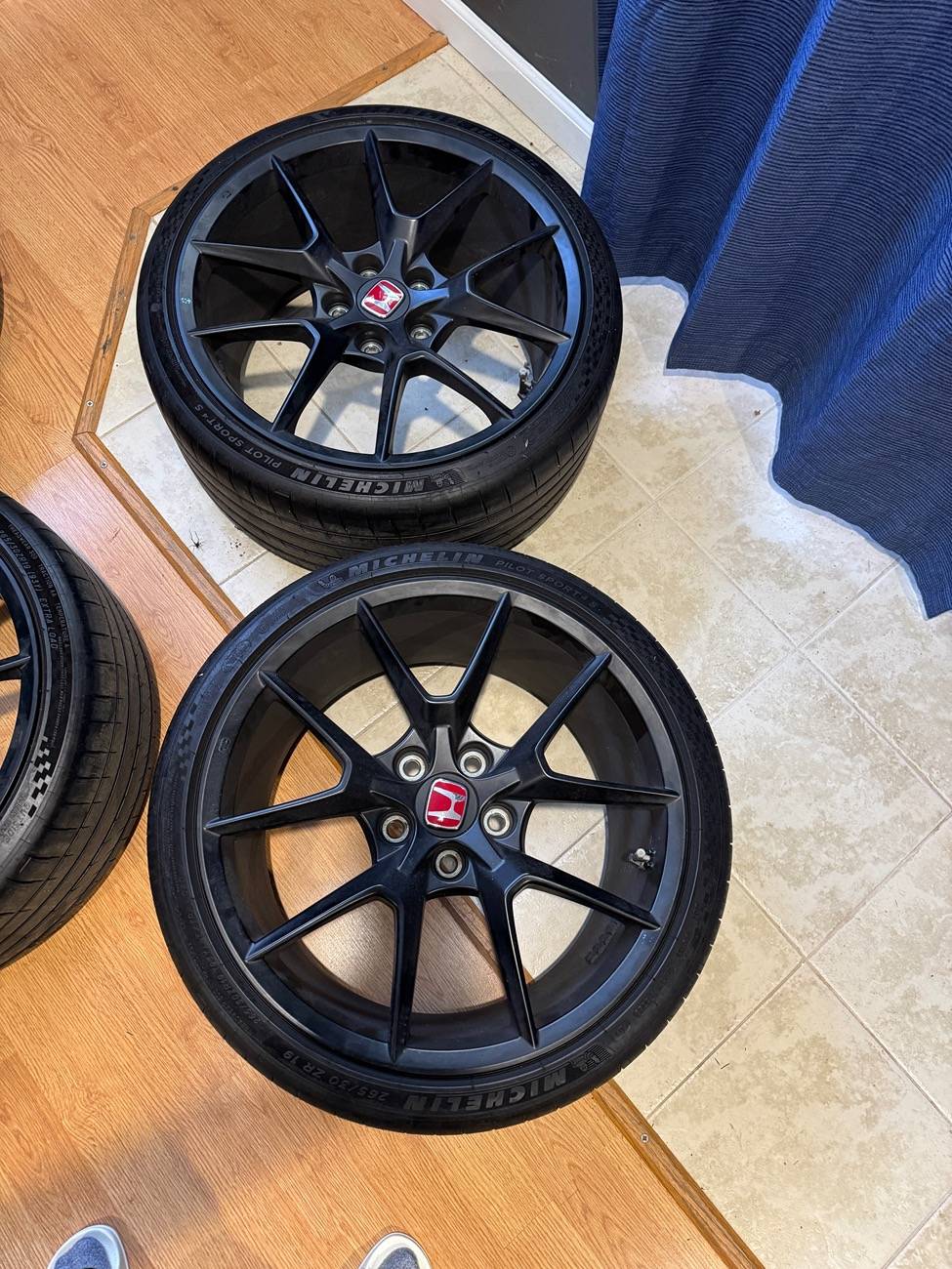 11th Gen Honda Civic FS OEM FL5 rims and tires SOLD IMG_2574