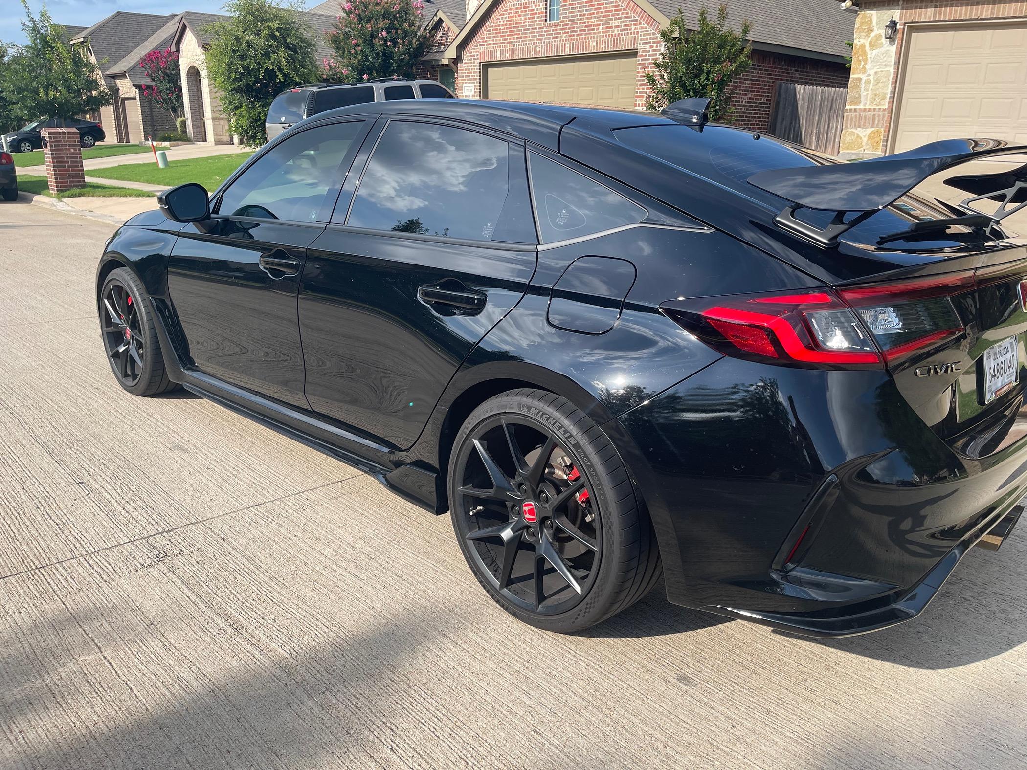 11th Gen Honda Civic { SOLD } OEM WHEELS & TIRES FOR SALE IMG_2595