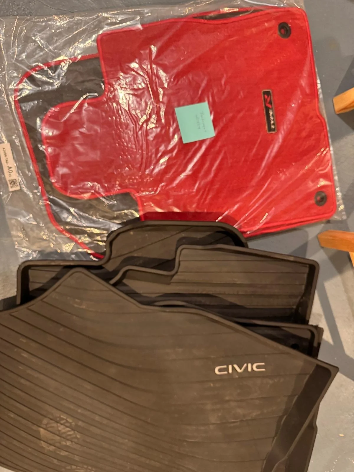 11th Gen Honda Civic 2024 Civic Type R OEM floor mats BNIB + All Season OEM mats used IMG_2623