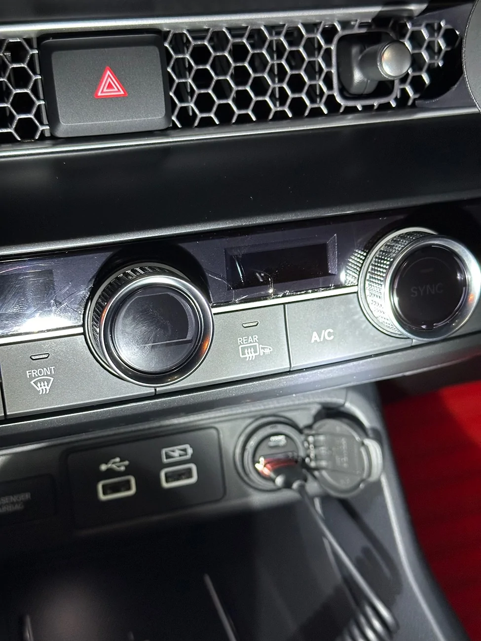 11th Gen Honda Civic AC screen problem IMG_2623