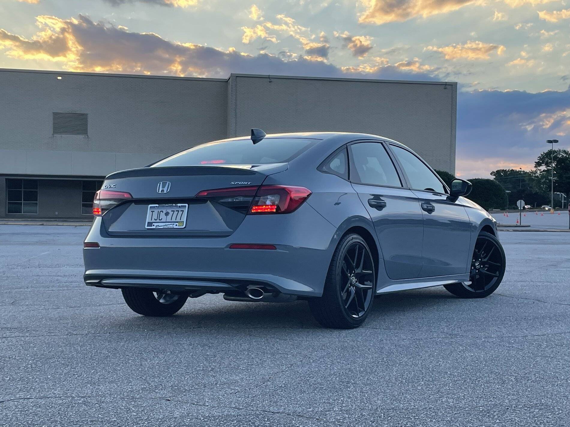 11th Gen Honda Civic Official SONIC GRAY 2022+ 11th Gen Civic & Si Thread IMG_2641