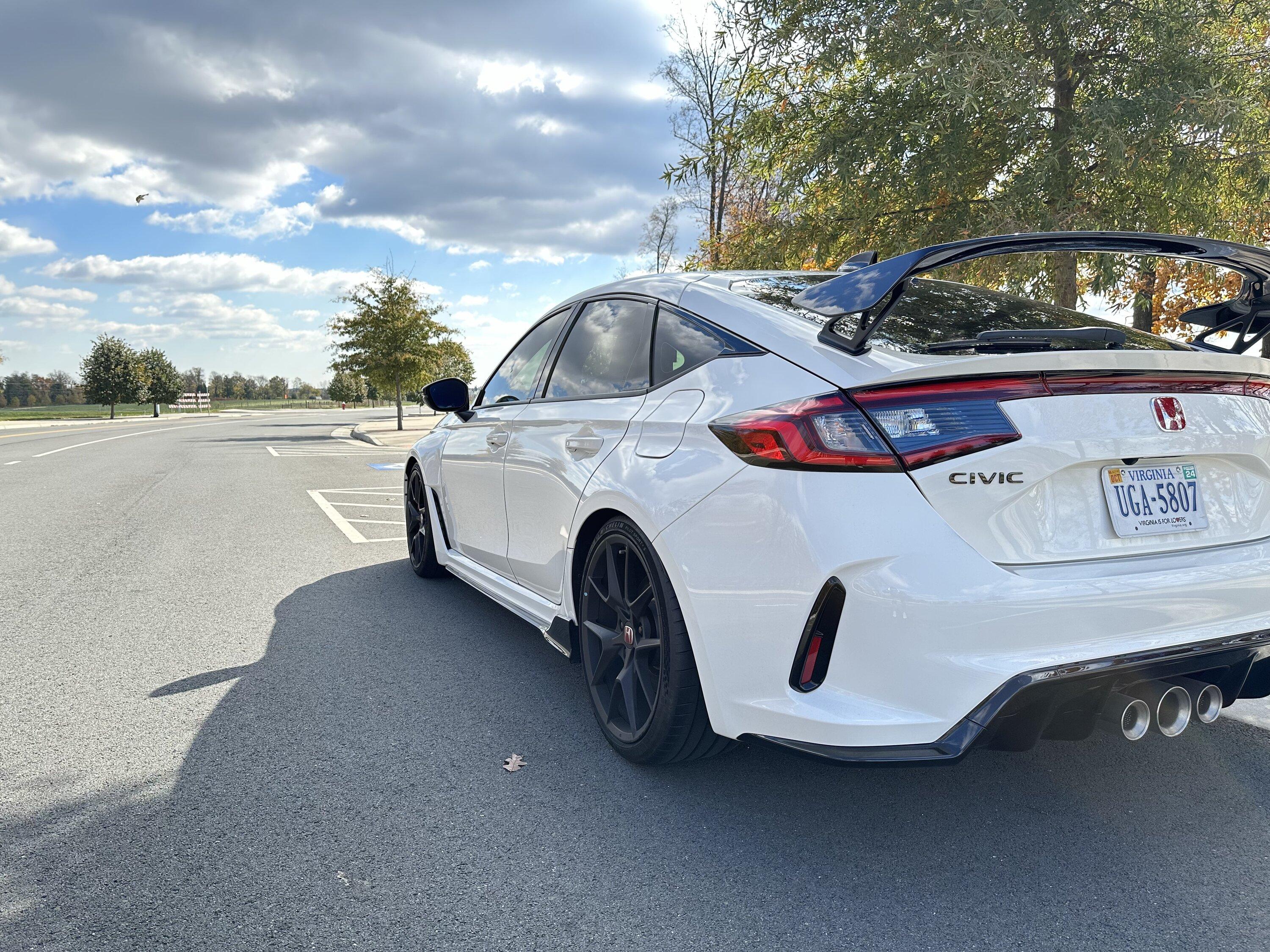 11th Gen Honda Civic What did you do to your FL5 today? IMG_2648