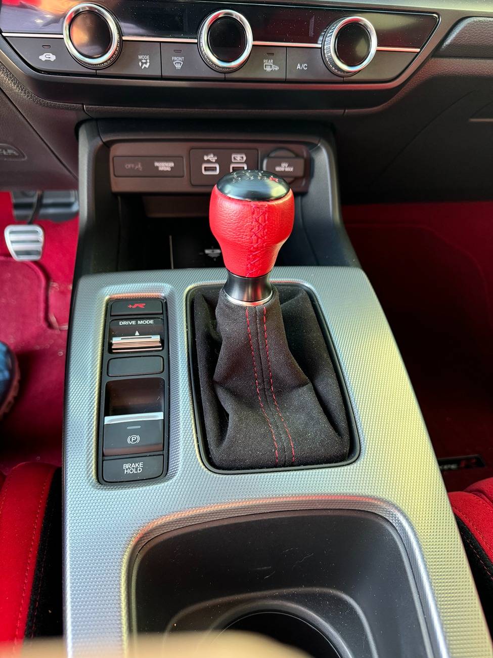 11th Gen Honda Civic Post your customized interior IMG_2743