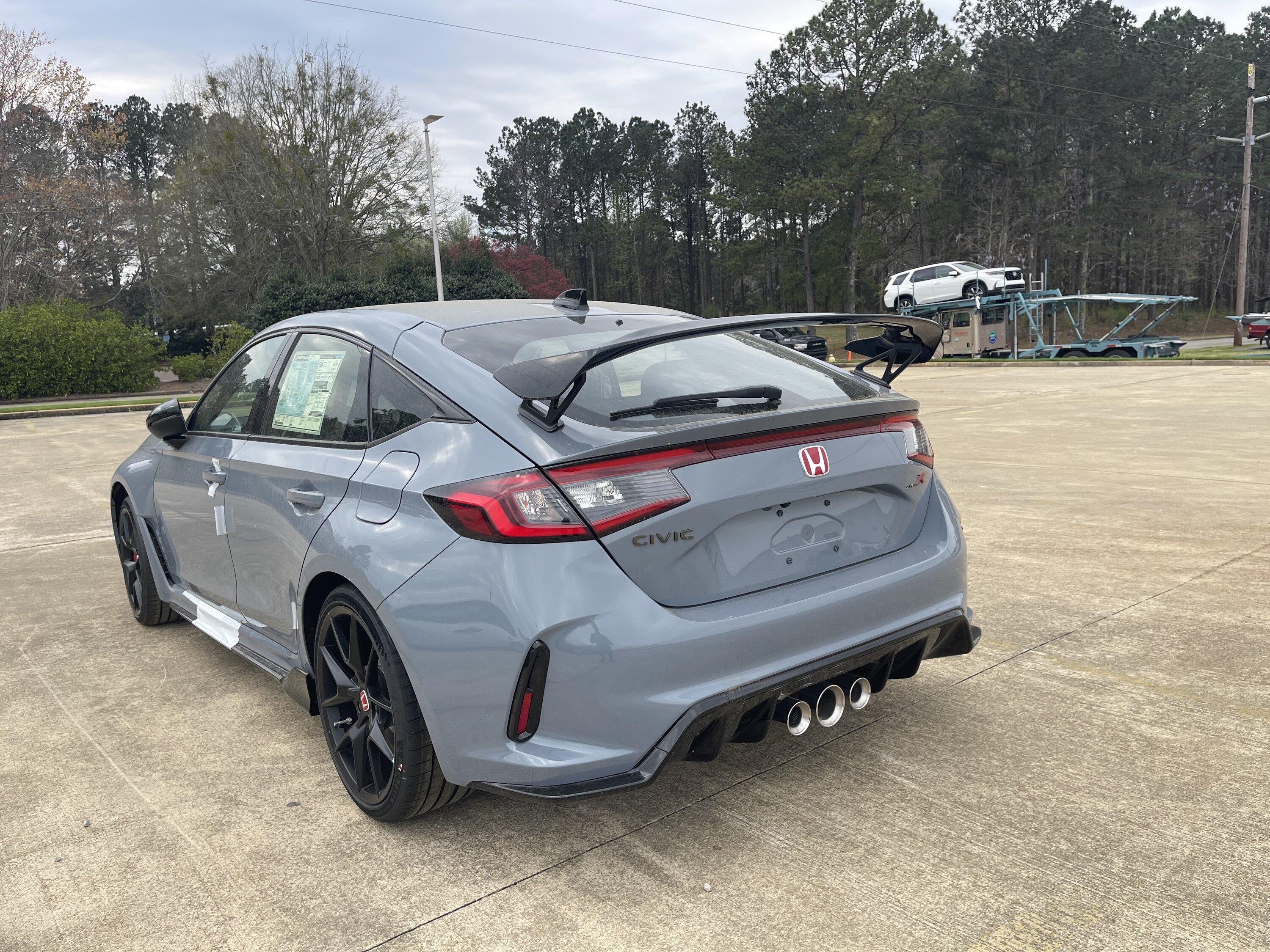 11th Gen Honda Civic Used FL5 Market IMG_2834