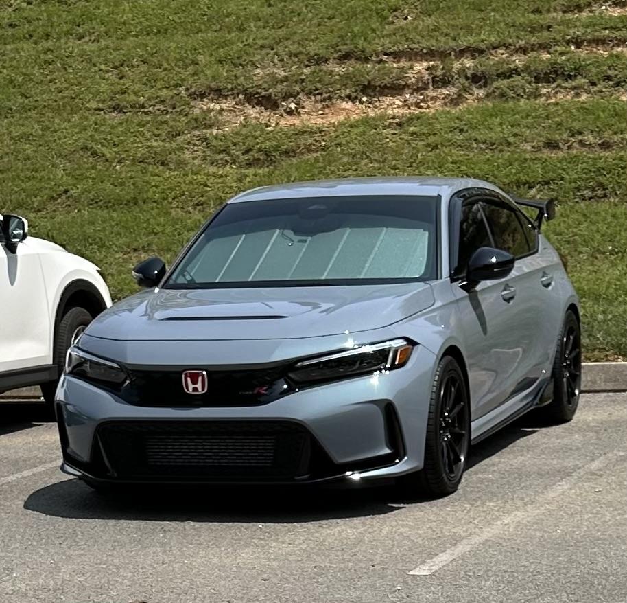 11th Gen Honda Civic FL5 Sunshade IMG_2838