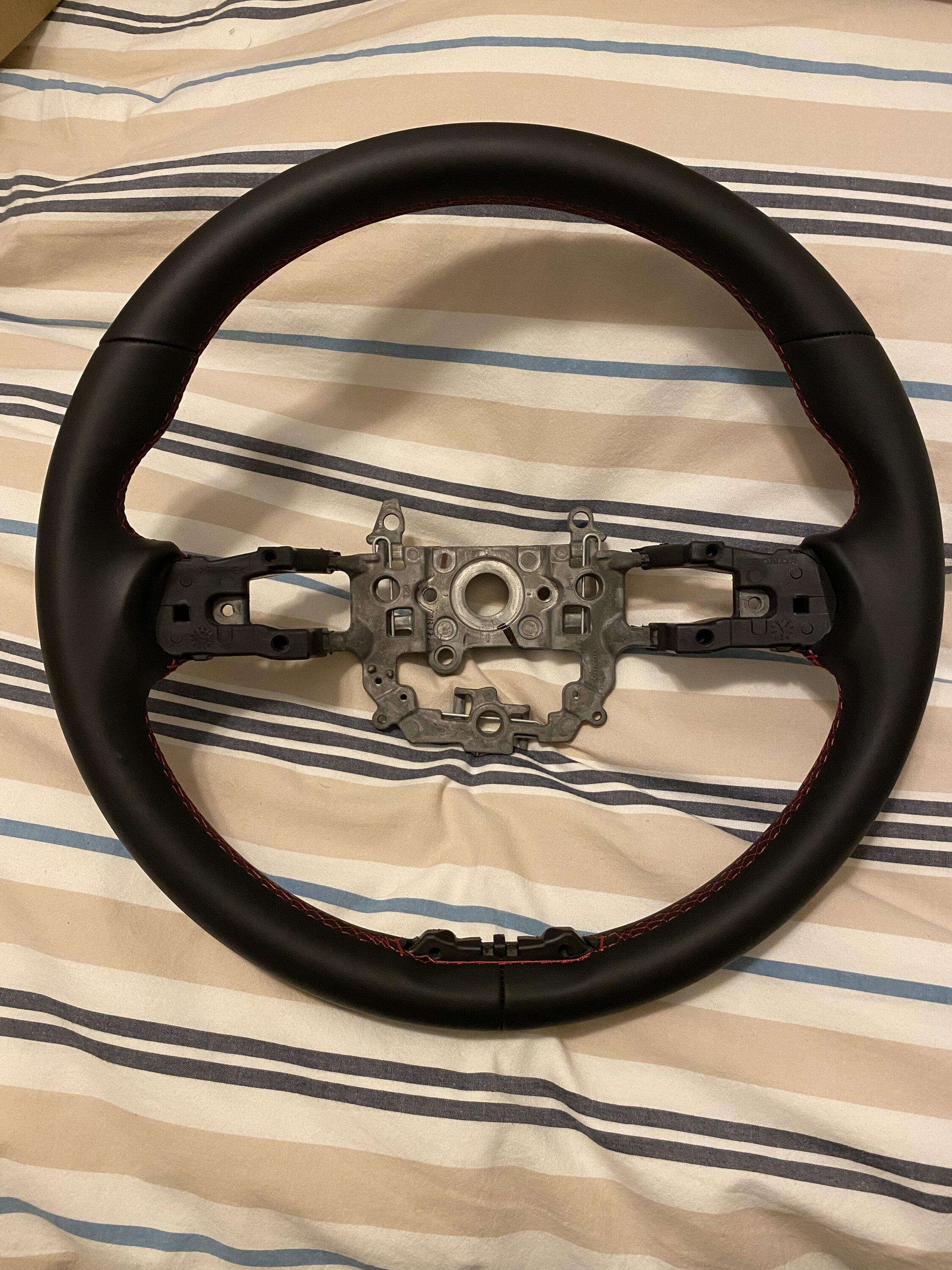11th Gen Honda Civic FS: Stock Steering wheel / shift boot IMG_2869