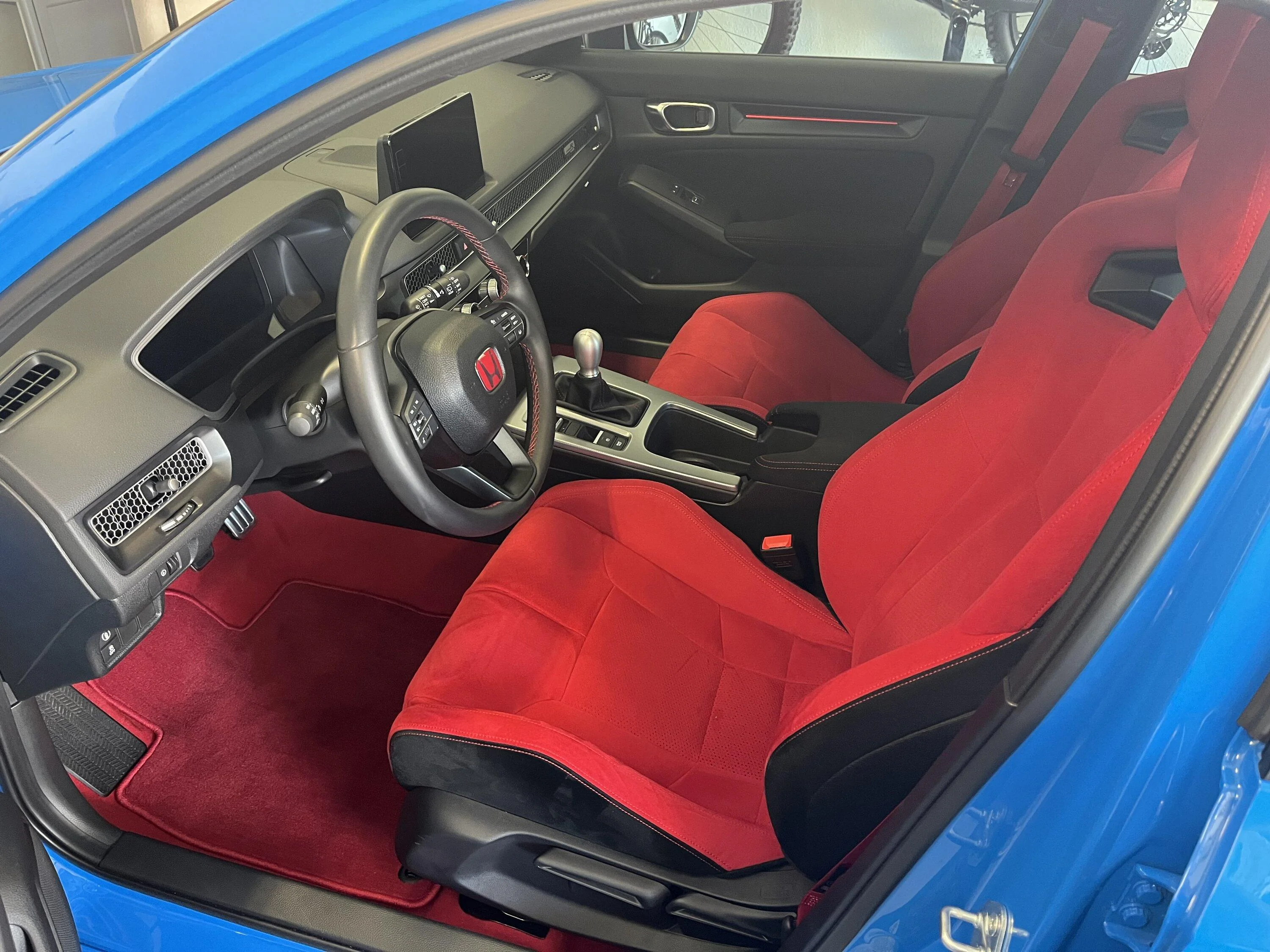 11th Gen Honda Civic Official BOOST BLUE FL5 Type R Photos Thread IMG_3196