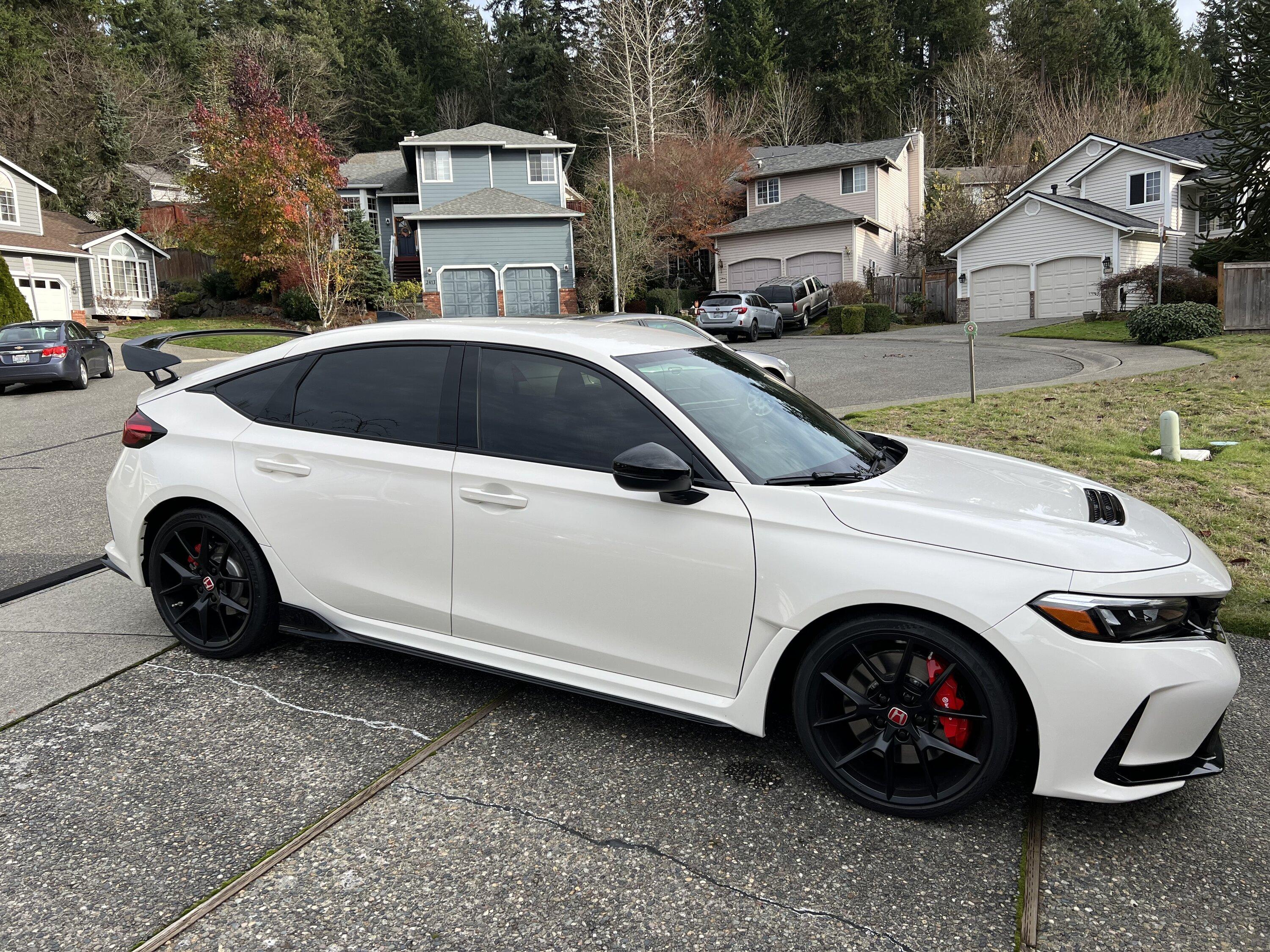 11th Gen Honda Civic What did you do to your FL5 today? IMG_3203