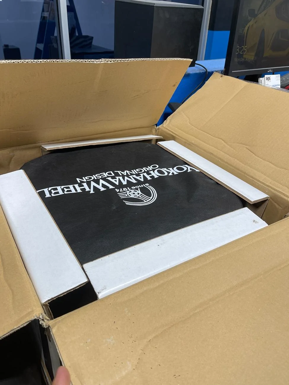 11th Gen Honda Civic PRICE DROP!!! Advan RZ-F2 in Titanium Black Type R/Type S spec IMG_3203