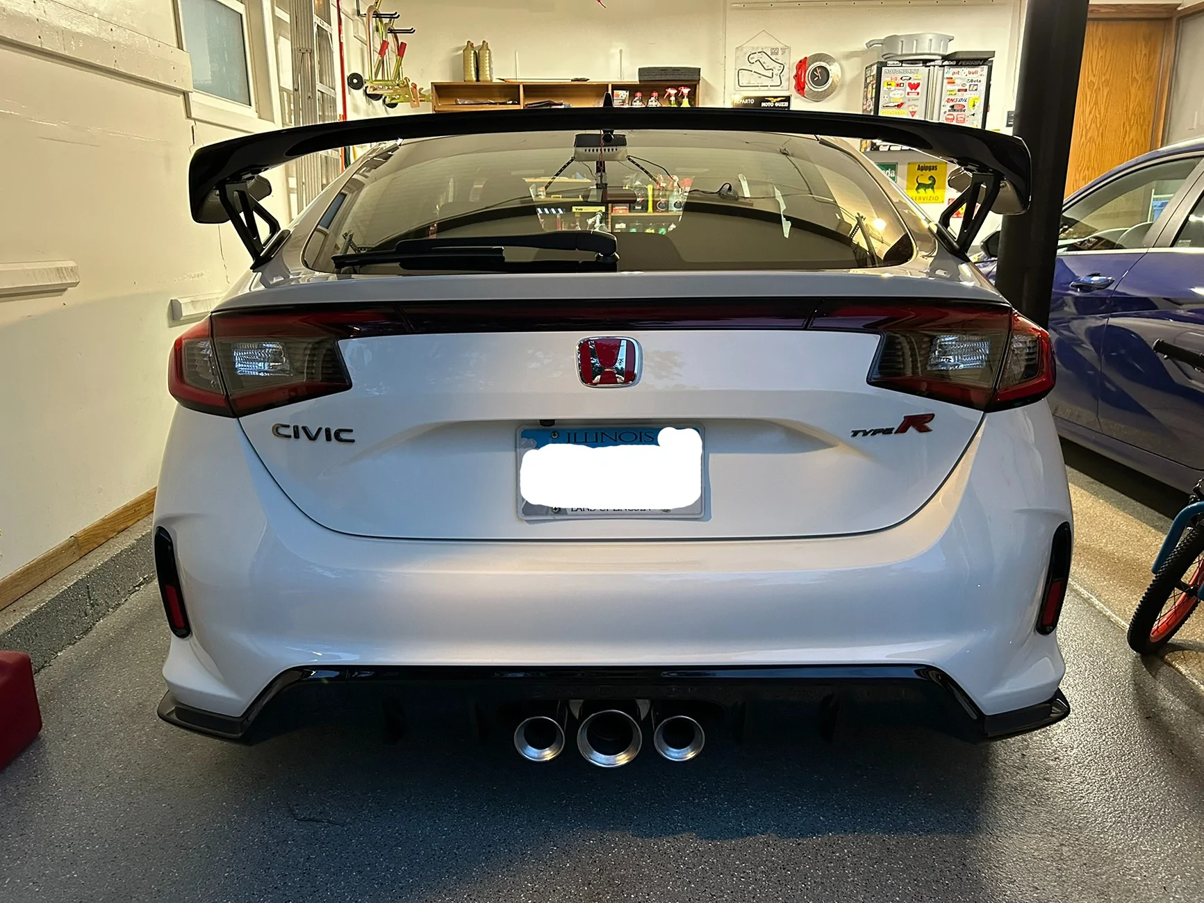 11th Gen Honda Civic Official CHAMPIONSHIP WHITE FL5 Type R Photos Thread IMG_3223