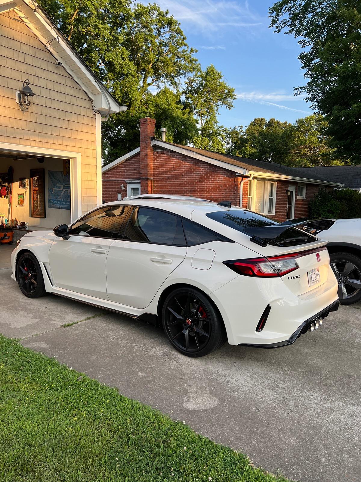 11th Gen Honda Civic What did you do to your FL5 today? IMG_3564