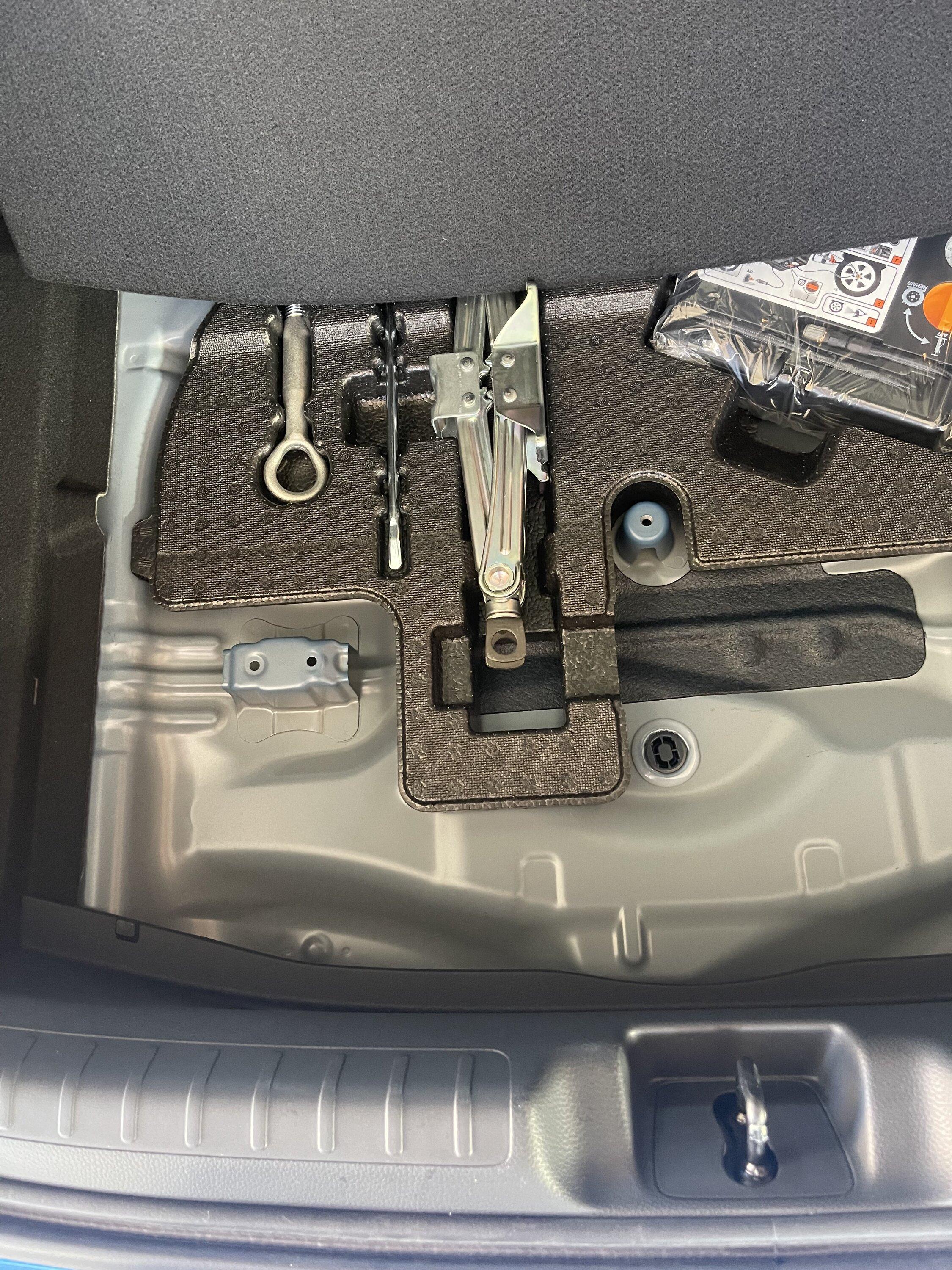 11th Gen Honda Civic FL5 Spare Tire ? IMG_3610