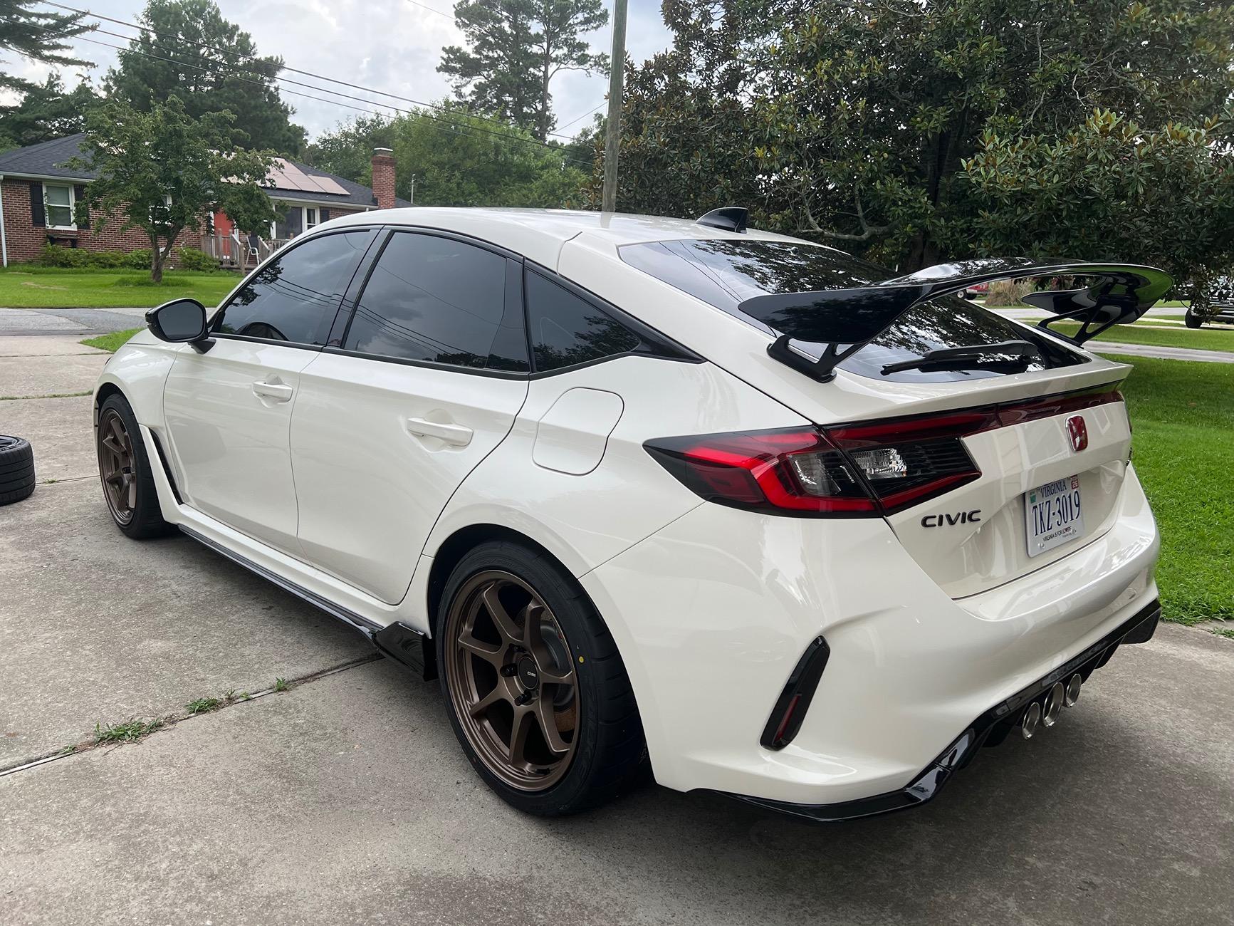 11th Gen Honda Civic What did you do to your FL5 today? IMG_3658