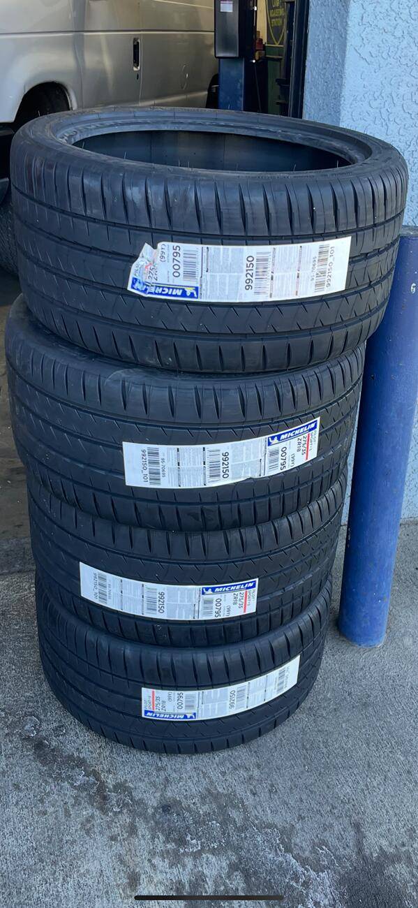 11th Gen Honda Civic Official BOOST BLUE FL5 Type R Photos Thread IMG_4103