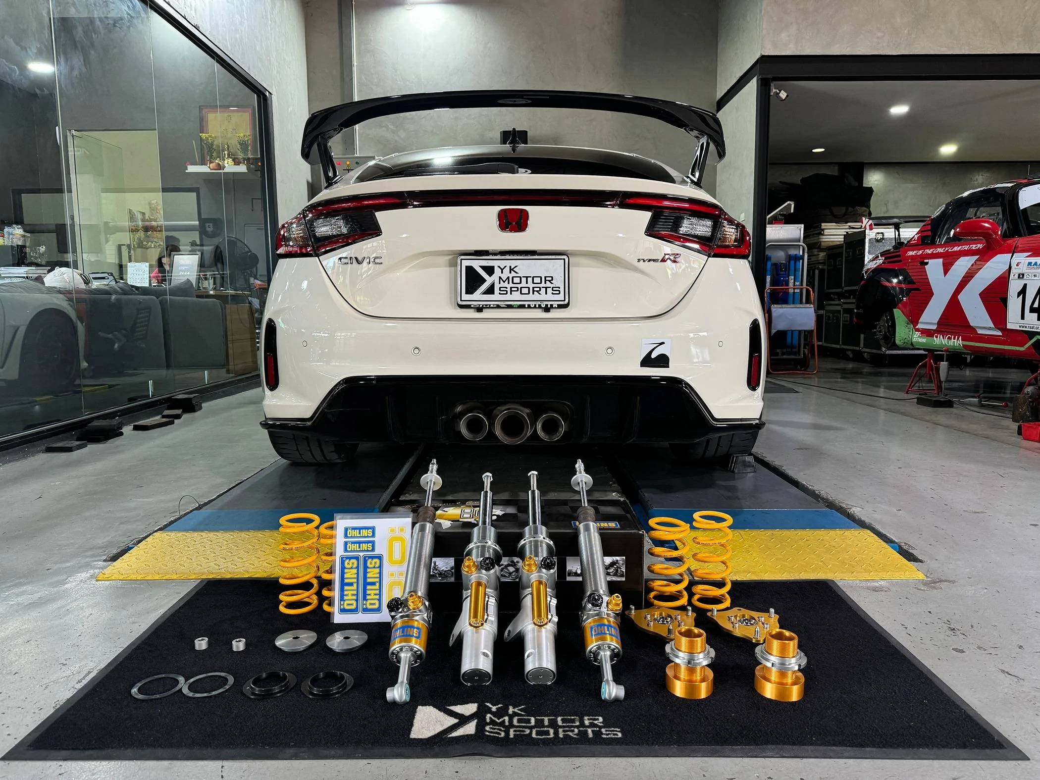 11th Gen Honda Civic Ohlins TTX fo FL5 IMG_4122