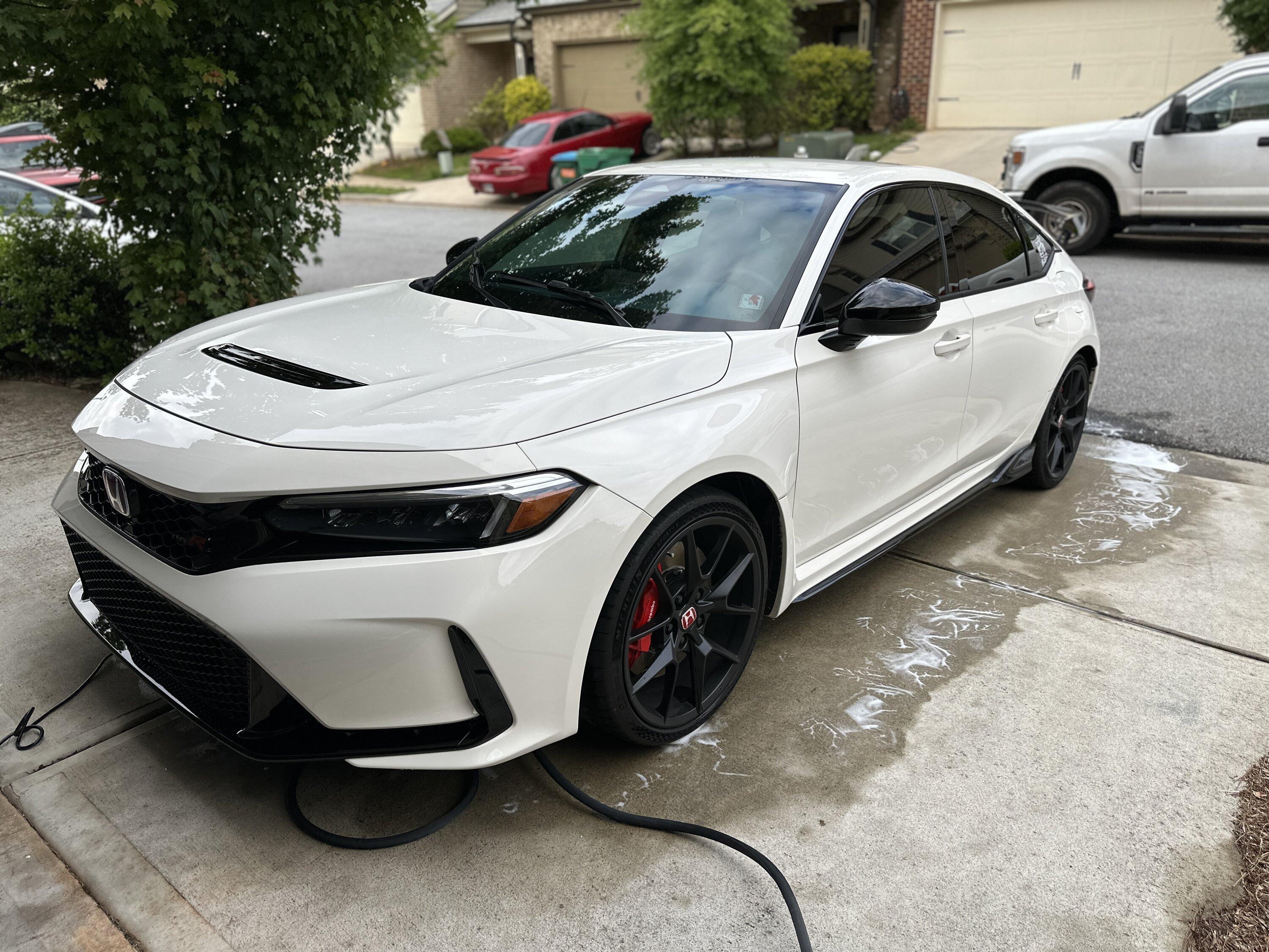 11th Gen Honda Civic Official CHAMPIONSHIP WHITE FL5 Type R Photos Thread IMG_4147