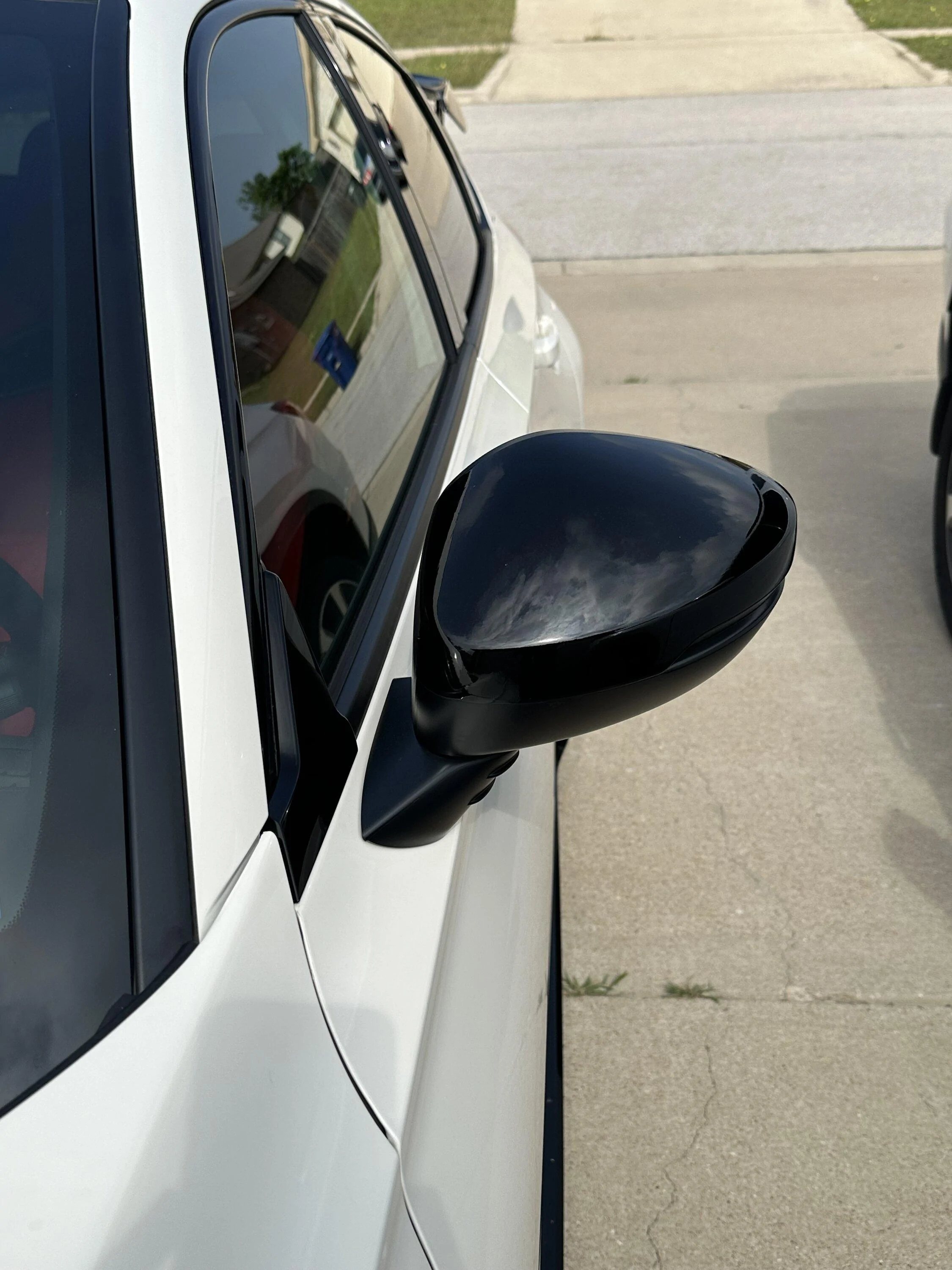 11th Gen Honda Civic 2023 Type R Driver window wind noise IMG_4388