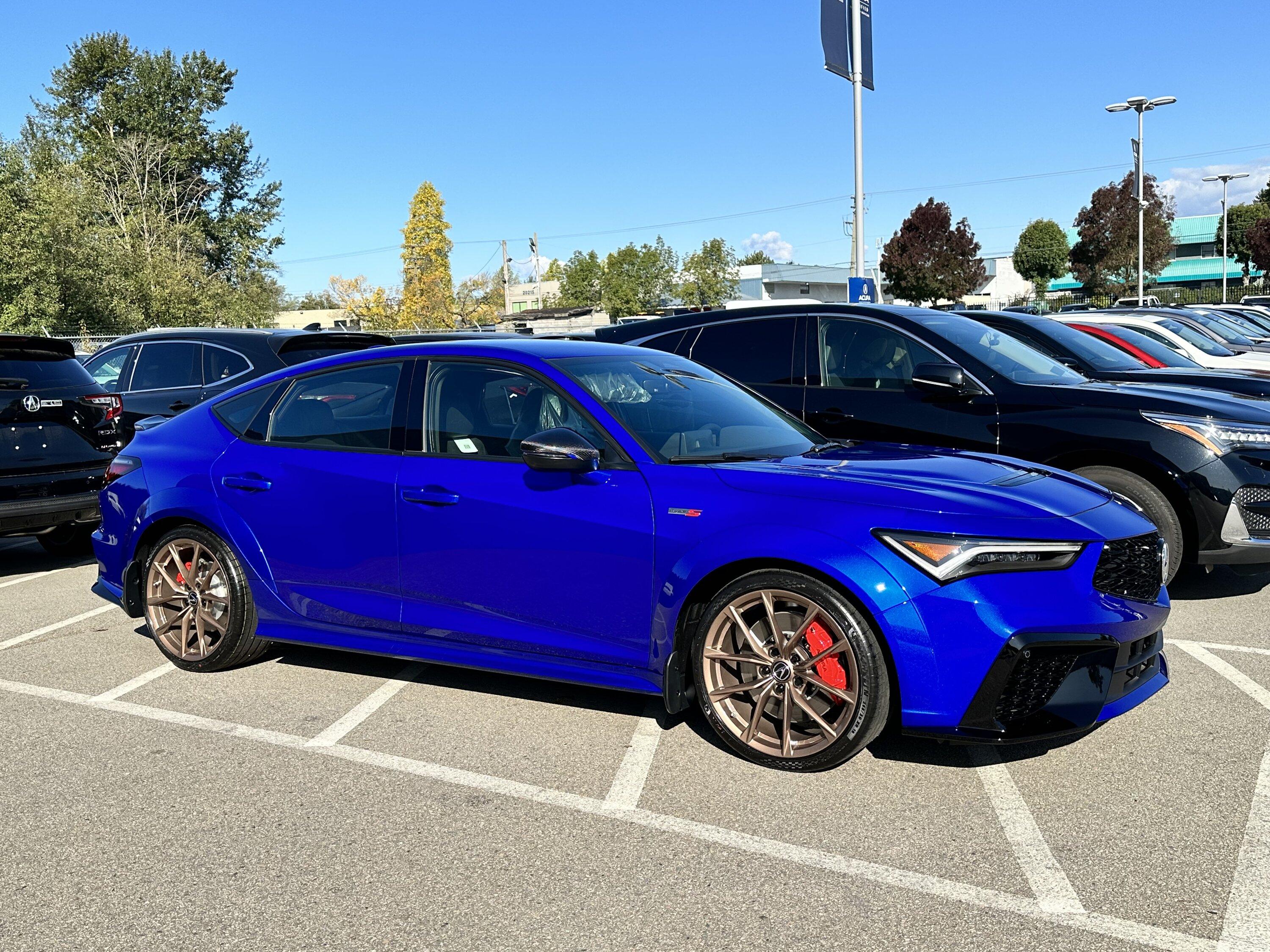 11th Gen Honda Civic Canadian dealer asked what colour Type R I want IMG_4630