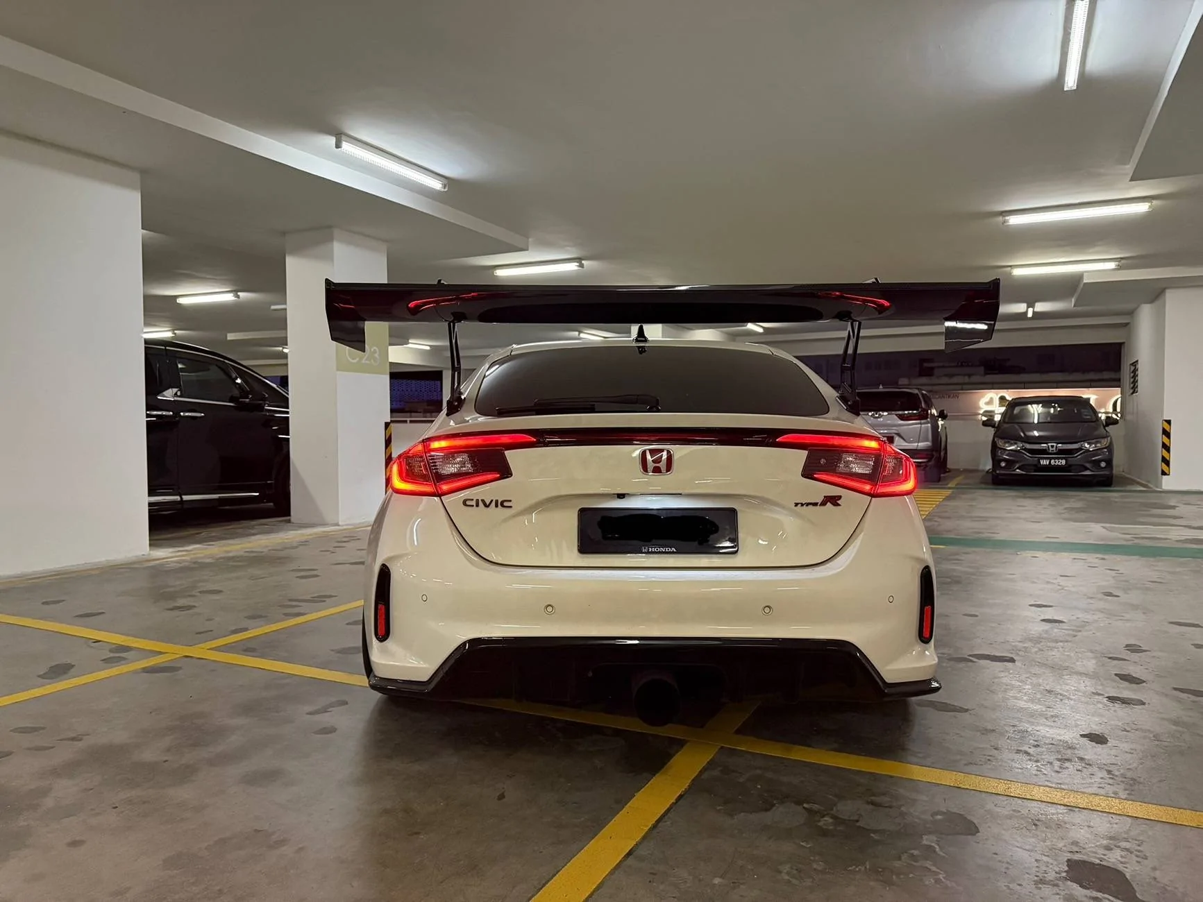 11th Gen Honda Civic 2024 REVWORX FL5 Type R Build IMG_4744