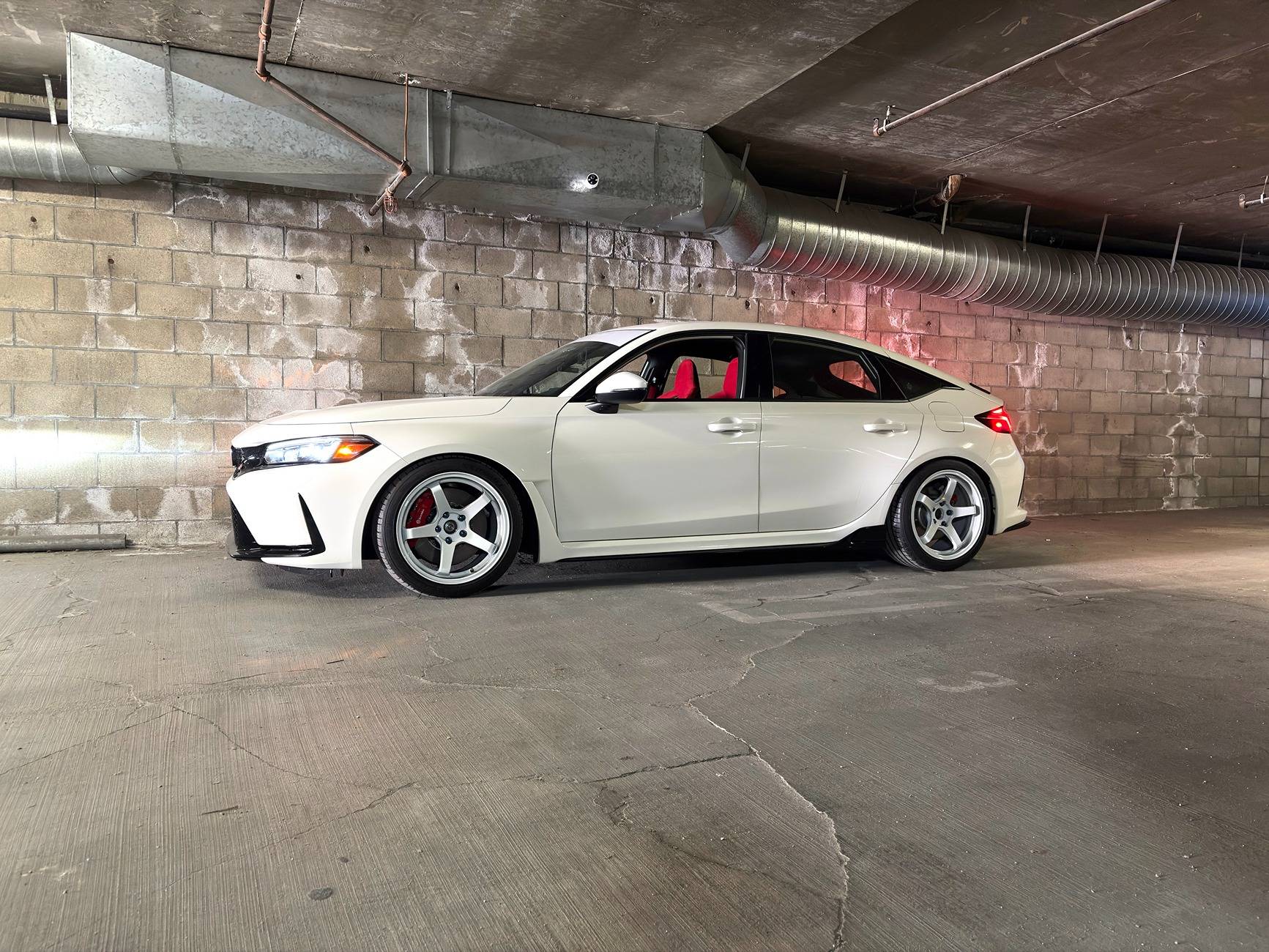 11th Gen Honda Civic God Spec info 18x10 +40 (pictures, alignment specs, tire info) IMG_4900