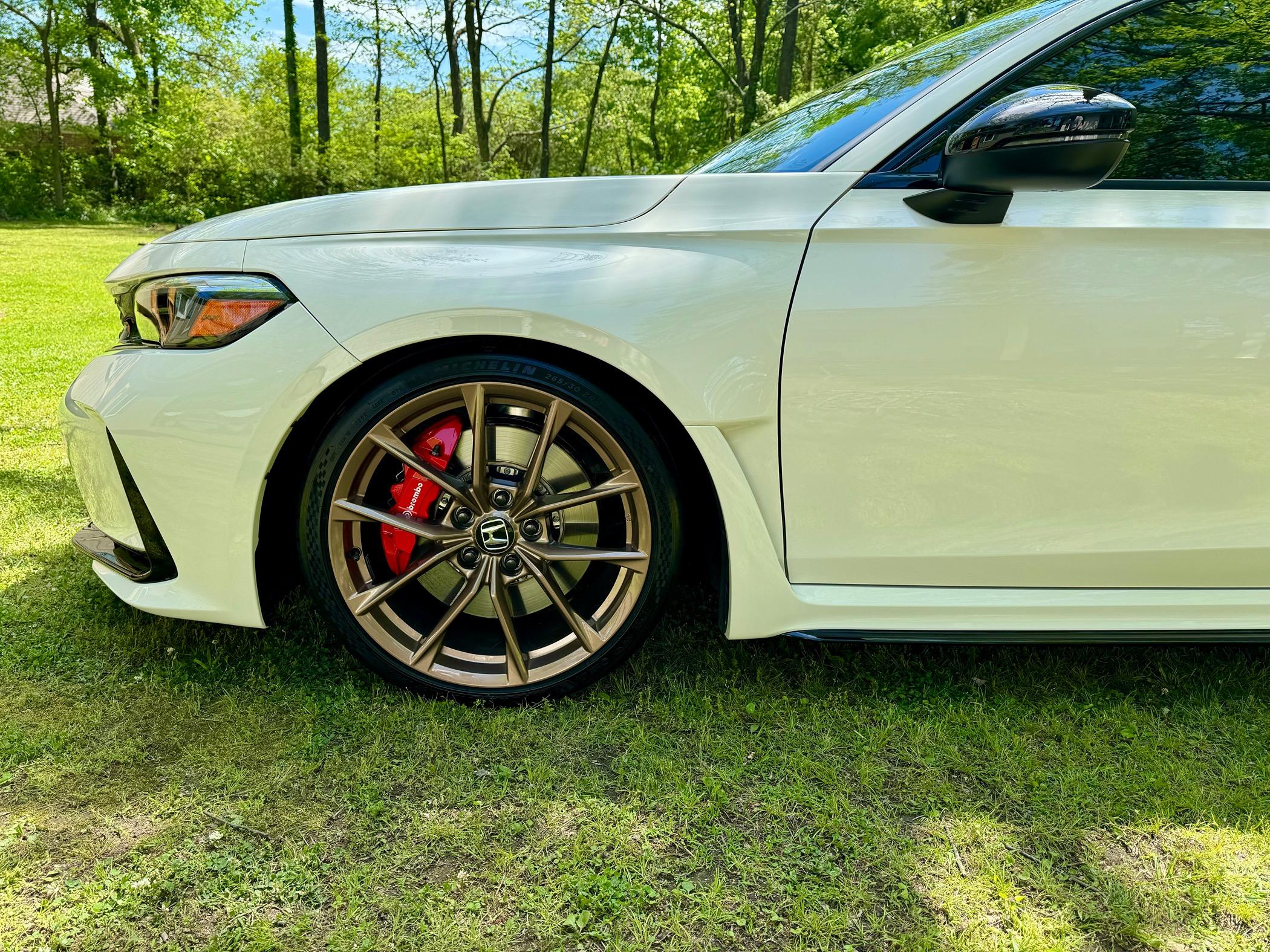 11th Gen Honda Civic Bronze Integra Type S wheels on CW FL5? IMG_4917