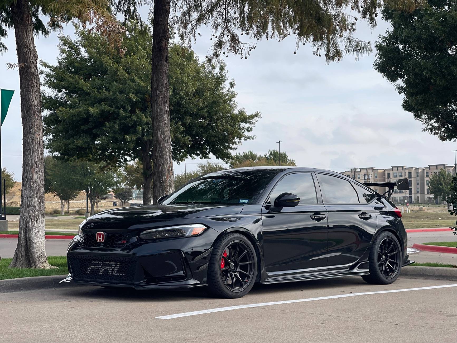 11th Gen Honda Civic OEM Parts (CF Wing + shift knob), 18’s wheels and more IMG_4918