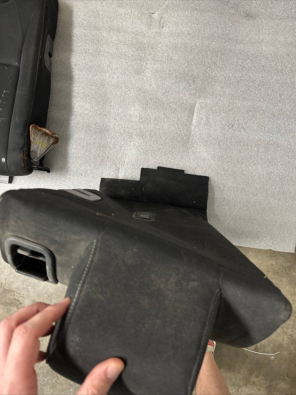 11th Gen Honda Civic Can 3-seat rear bench from Civic hatchback be fitted to FL5? IMG_4958