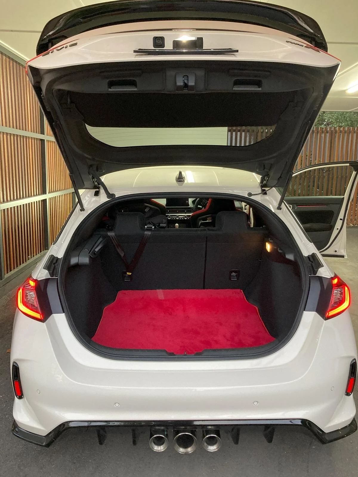 11th Gen Honda Civic JDM Carpets - FJ Craft Red Boot Carpet & Honda Access Floor Mats IMG_5091