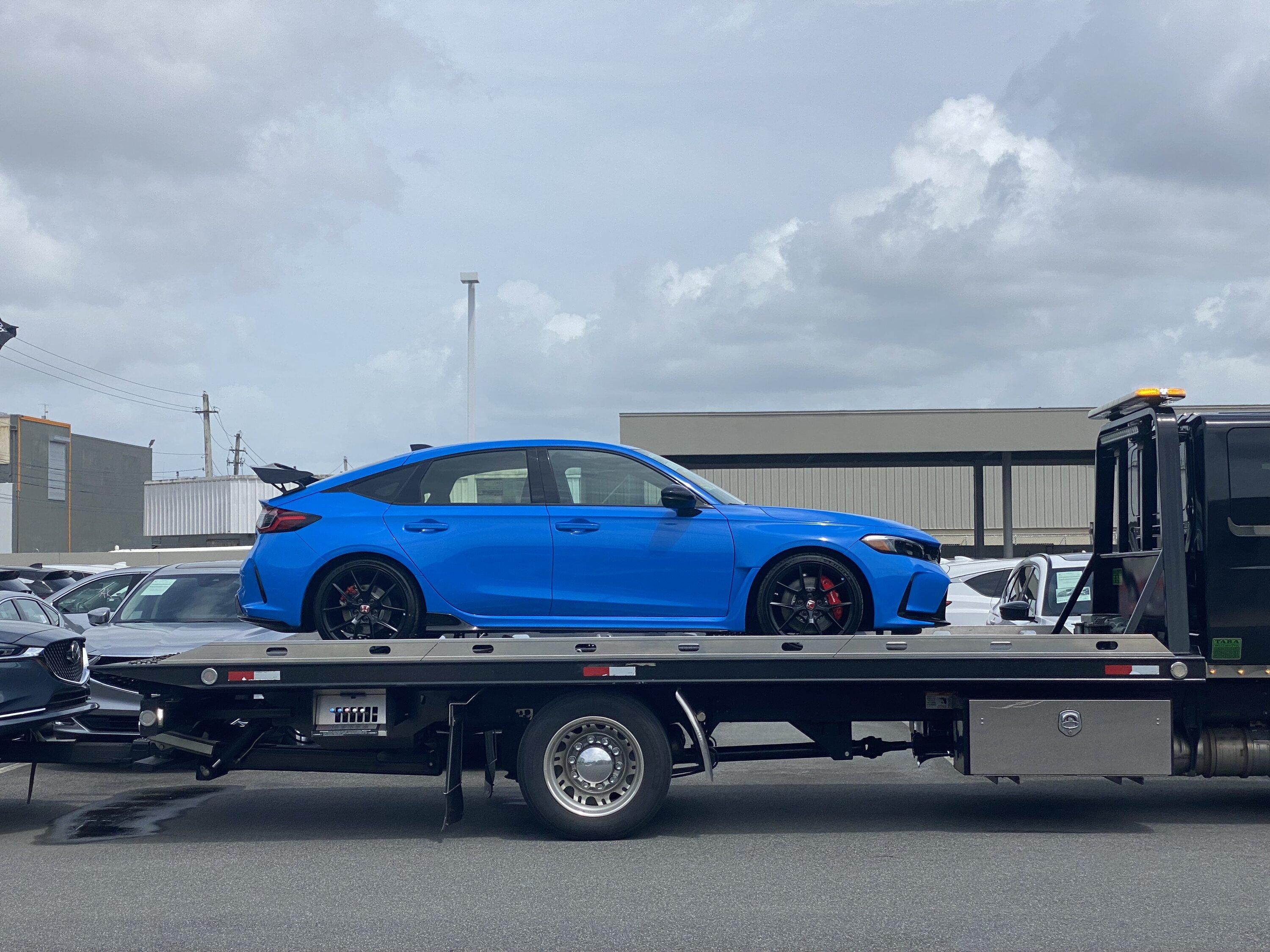 11th Gen Honda Civic Post your FL5 Civic Type R delivery pics! 🙌 📸 IMG_5367