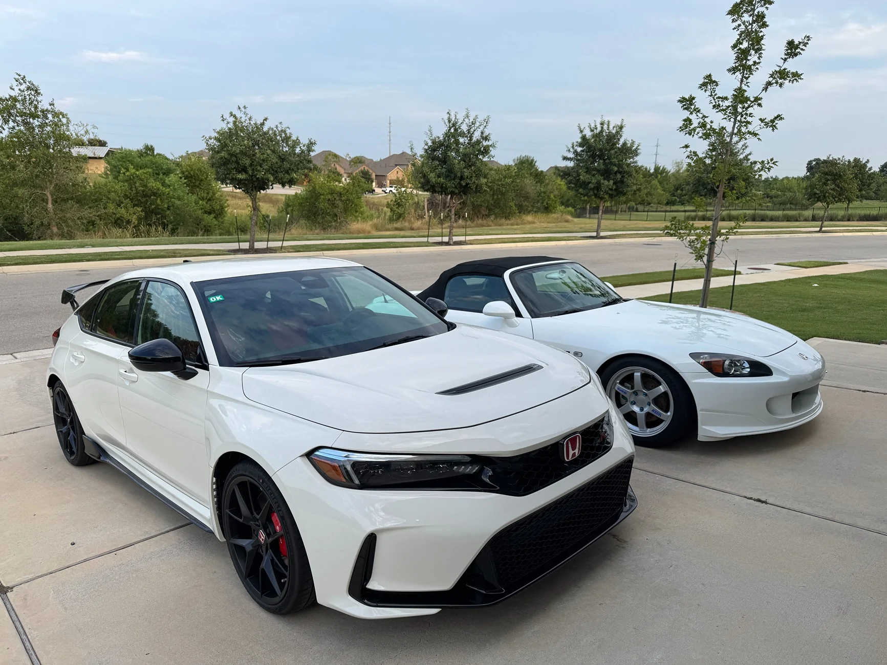 11th Gen Honda Civic Post your FL5 Civic Type R delivery pics! 🙌 📸 IMG_5437(1)