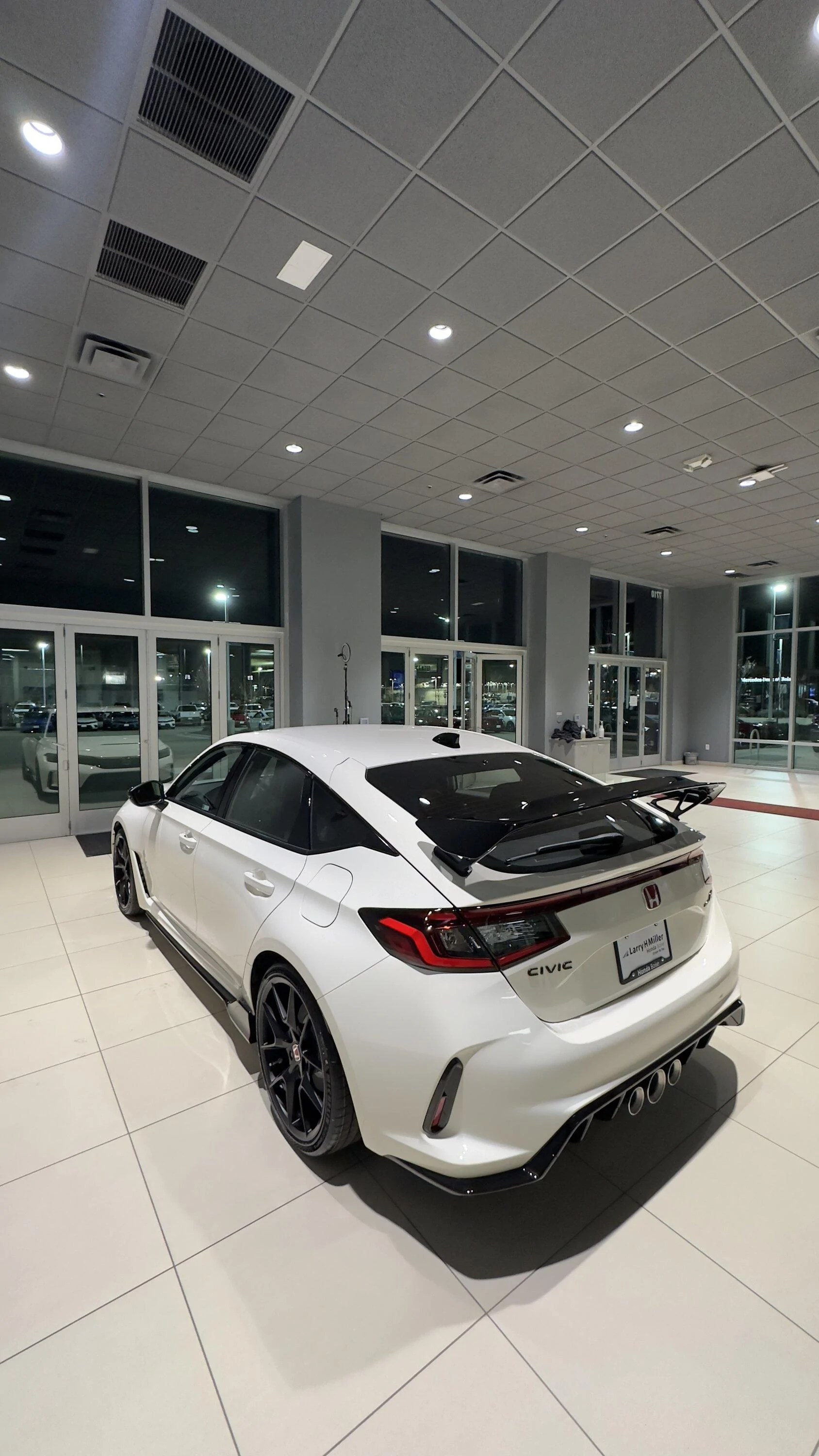 11th Gen Honda Civic MY 2024 Civic Type R FL5 Shipments from Japan IMG_5633