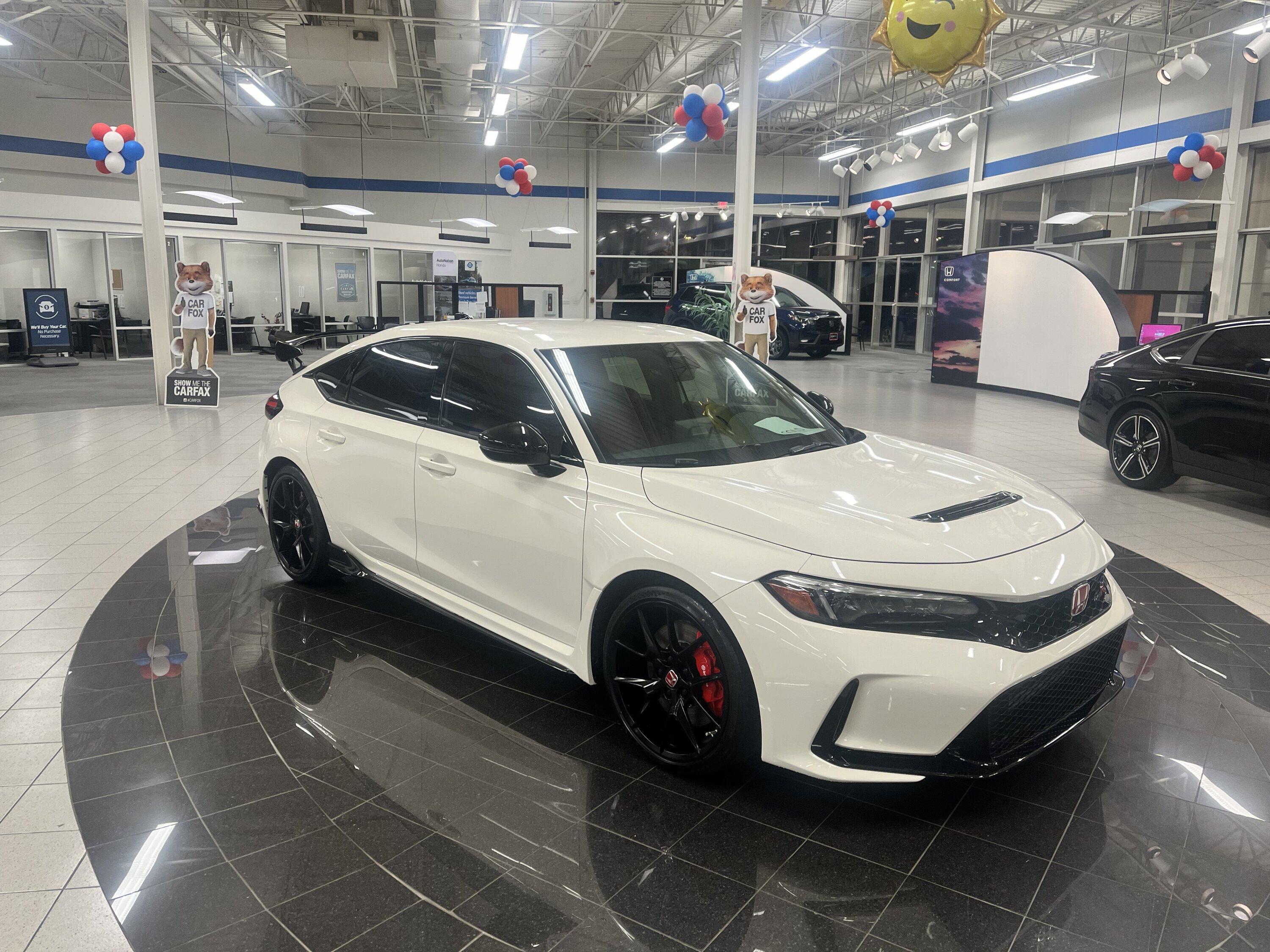 11th Gen Honda Civic Post your FL5 Civic Type R delivery pics! 🙌 📸 IMG_5841