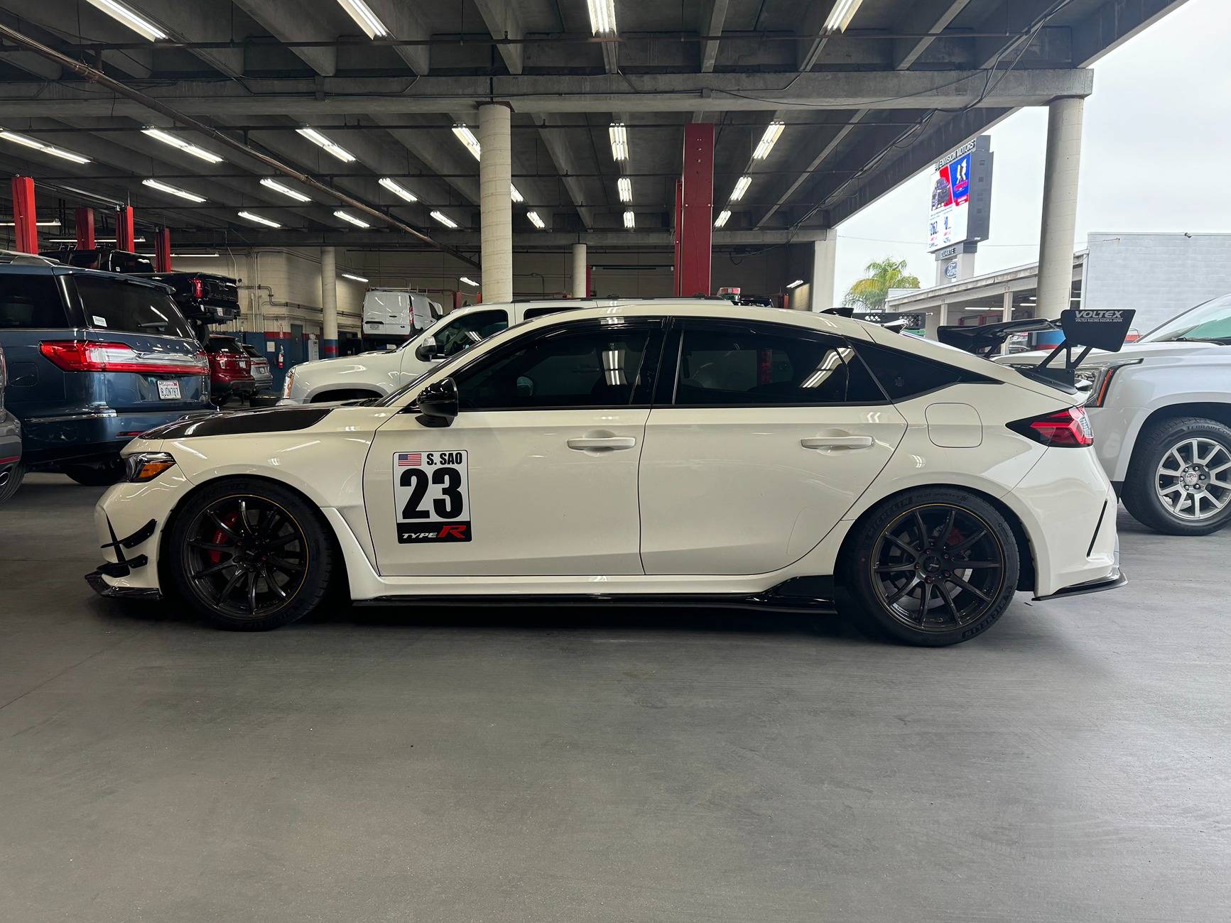 11th Gen Honda Civic What did you do to your FL5 today? IMG_5974